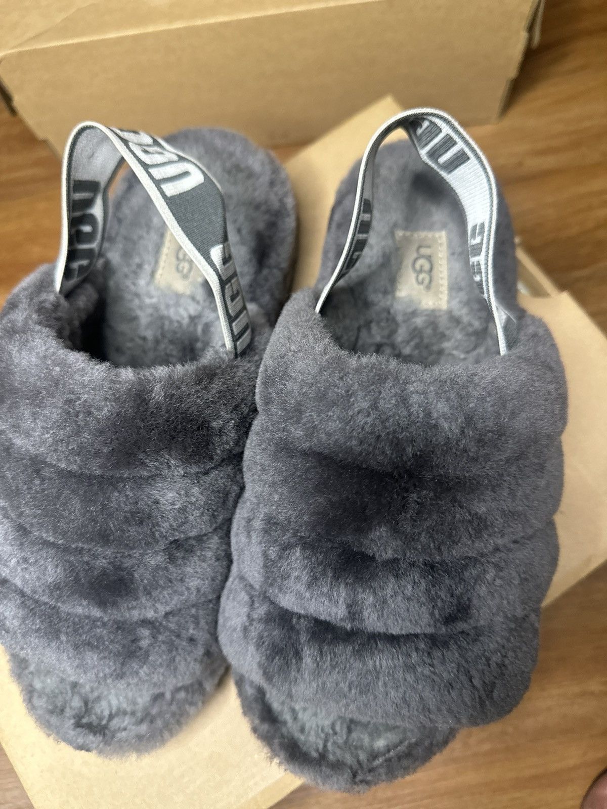 Ugg Grey UGG Slides Size US 8 / IT 38 - 2 Thumbnail