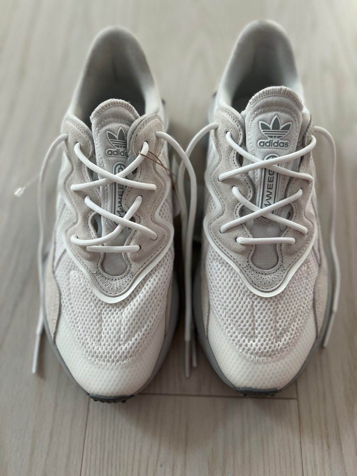 Adidas Adidas ID9816 Ozweego Sneakers White Grey ( 8.5 ) Size US 8.5 / EU 41-42 - 3 Thumbnail