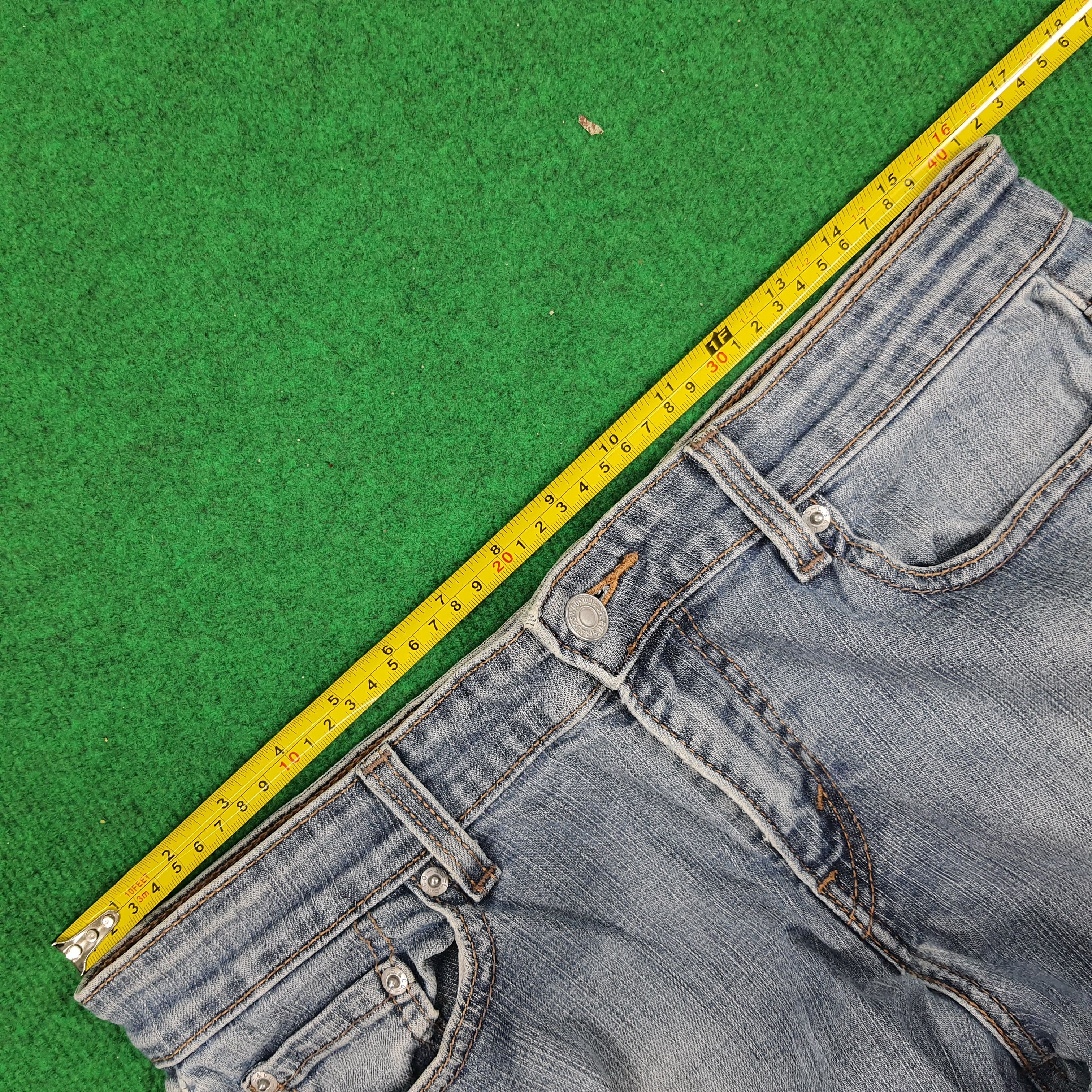 Levi's × Vintage Vintage Levi's 515 Boot Cut Distressed Style Jeans Size US 32 / EU 48 - 12 Thumbnail