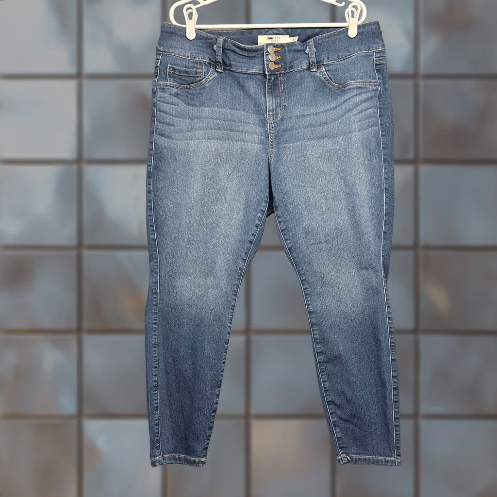 Torrid Torrid Jeans Womens 20S Blue Skinny Denim Pants Crop Casual 25" Inseam Size 42" / US 20 - 1 Thumbnail