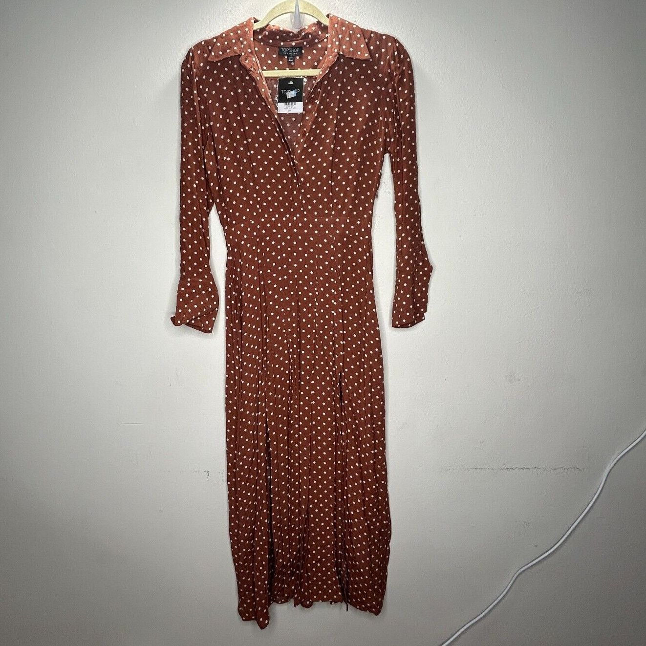Topshop Topshop Polka-Dot 3/4 Sleeve Button Pleated Slit Maxi Dress Size XS / US 0-2 / IT 36-38 - 3 Thumbnail