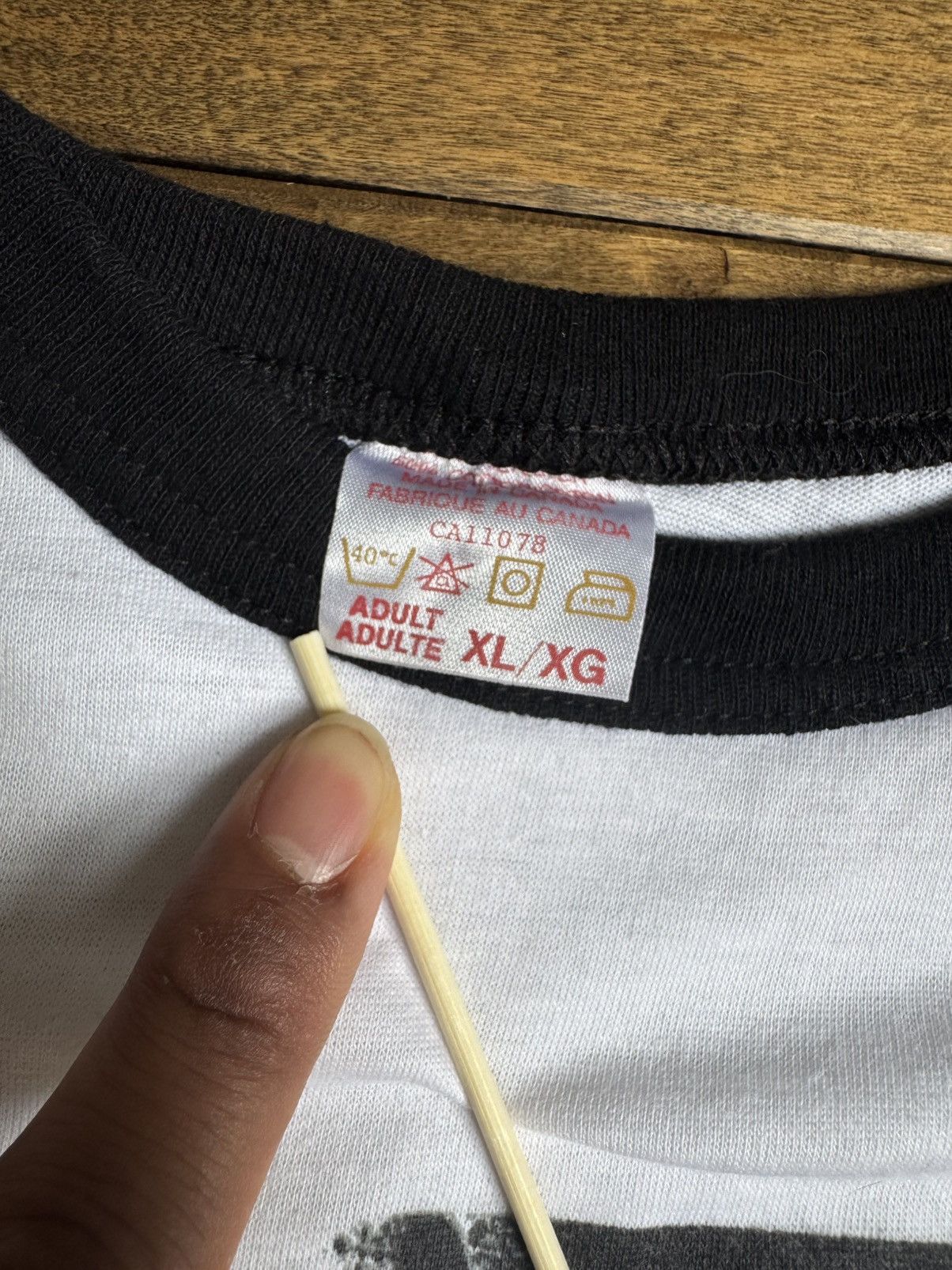 Vintage Vintage Pink Floyd 80s Baseball Raglan Tee Single Stitch Size US L / EU 52-54 / 3 - 5 Thumbnail
