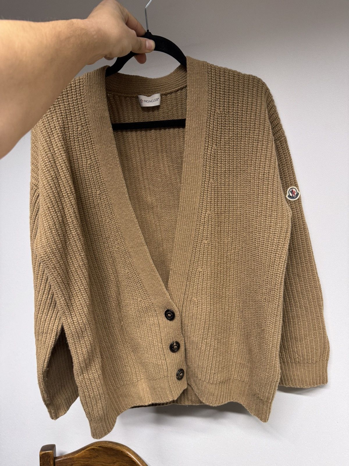 Moncler Moncler v-neck wool-cashmere cardigan Size M / US 6-8 / IT 42-44 - 2 Thumbnail