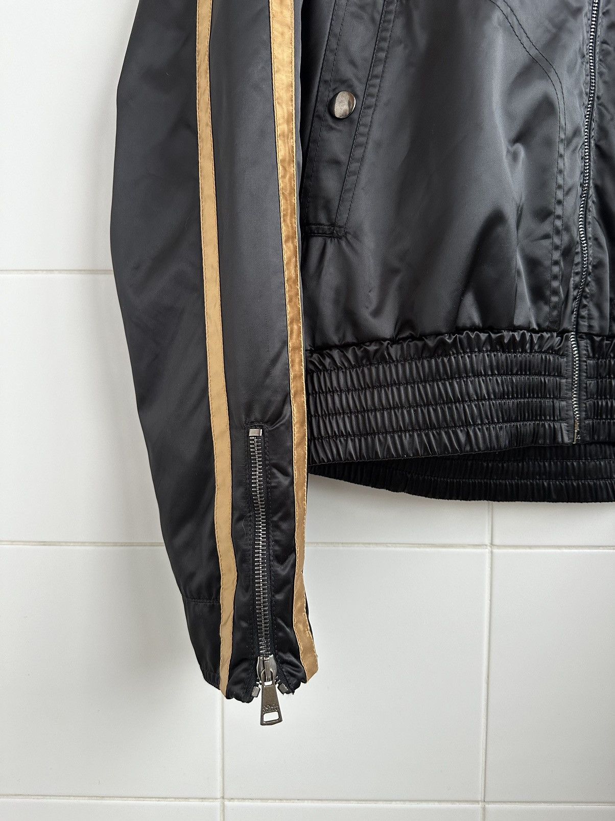 Dolce & Gabbana Dolce & Gabbana SS/04 Nylon Black/Gold Bomber Jacket M Size Size US M / EU 48-50 / 2 - 11 Thumbnail