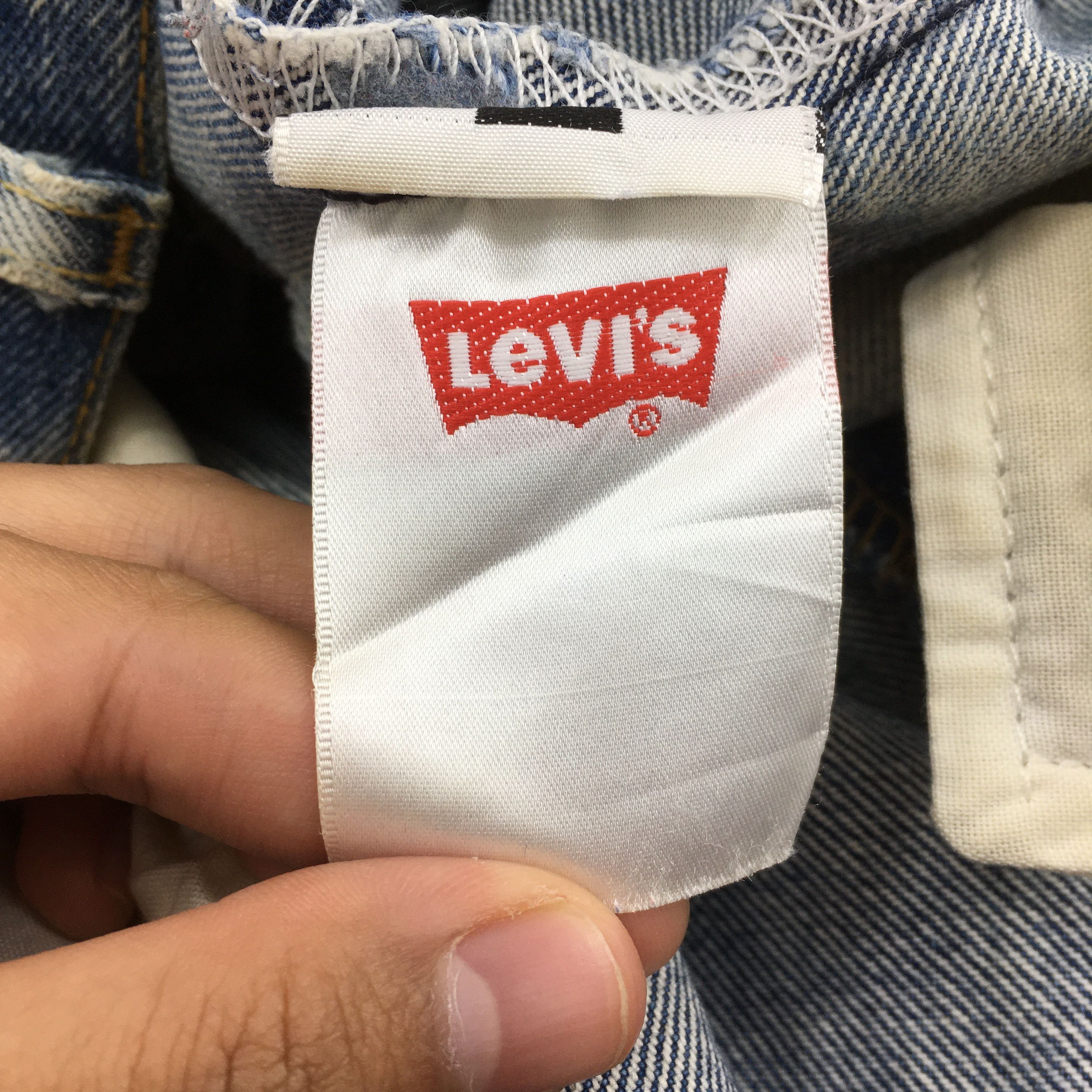 Levi's Size 32x30 Vintage 1980s Levi's 501 Regular Fit Jeans S1943 Size US 32 / EU 48 - 14 Thumbnail