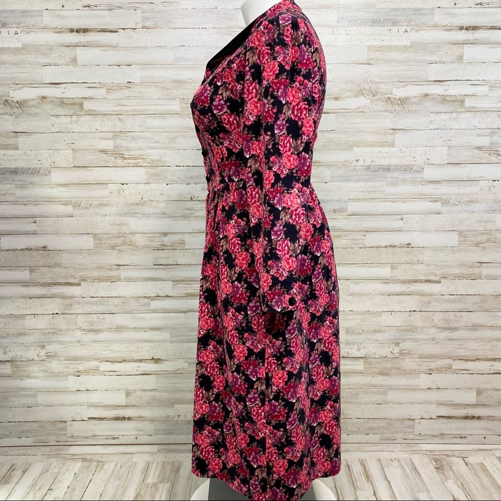 Laura Ashley Laura Ashley Vintage Corduroy Floral Dress Sz 10 Velvet Midi Size L / US 10 / IT 46 - 6 Thumbnail