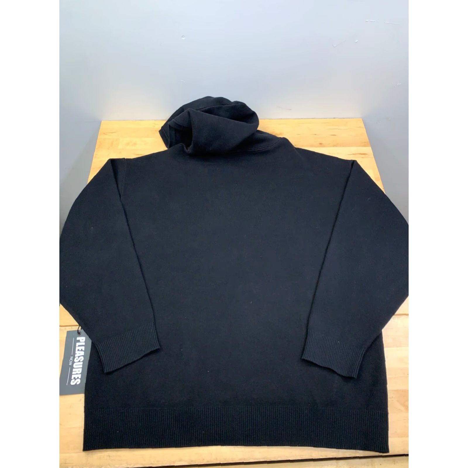 Pleasures NWT Pleasures Logo Hoodie Womens L Black Pullover Knit Hooded Pockets Casual Pullover Size L / US 10 / IT 46 - 7 Thumbnail