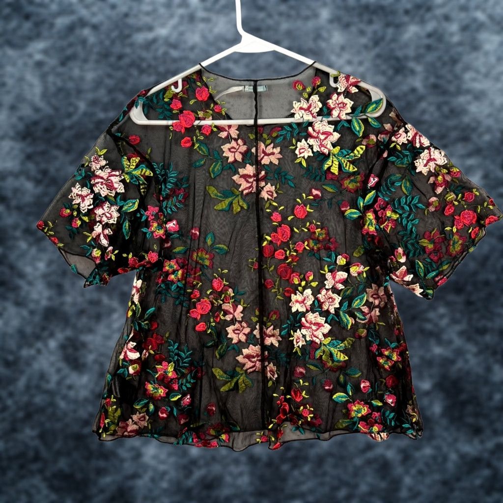 Vintage Kimchi Blue Womens XS Black Sheer Floral Embroidered Short Sleeve Blouse Top Size XS / US 0-2 / IT 36-38 - 1 Thumbnail