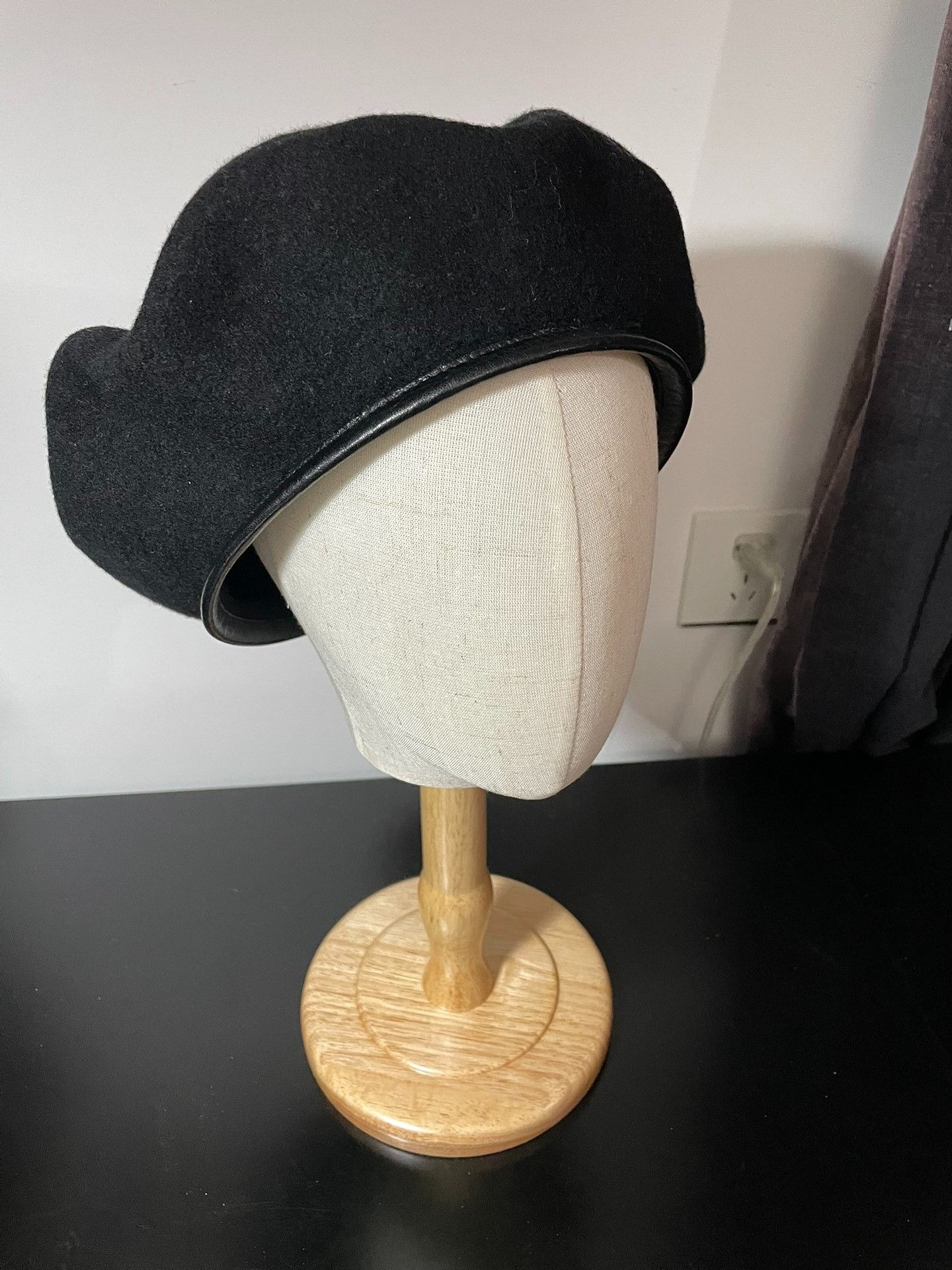 THE H.W.DOG&CO. H.W.Dog Winter Wool Beret Size ONE SIZE - 1 Thumbnail