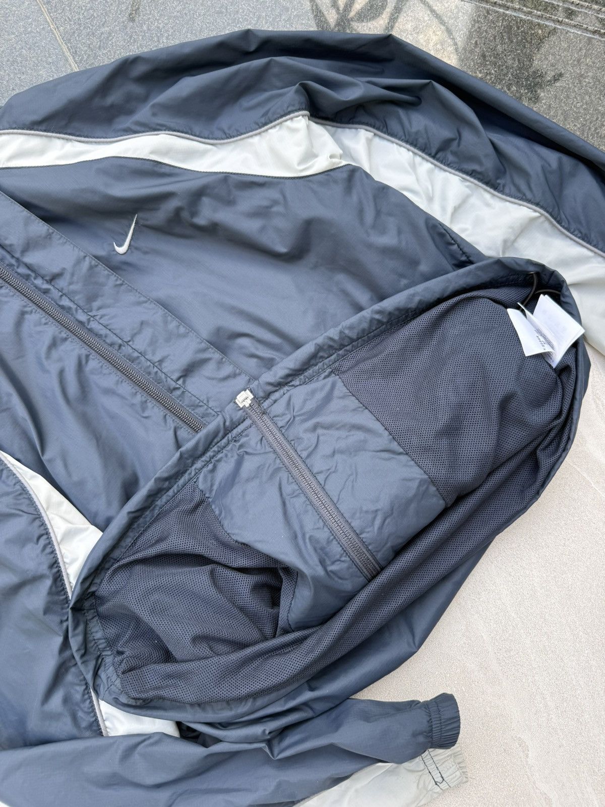 Nike 90’s NIKE RARE SWOOSH Y2K RETROLOGO VINTAGE NYLON ZIP JACKET Size US M / EU 48-50 / 2 - 21 Thumbnail