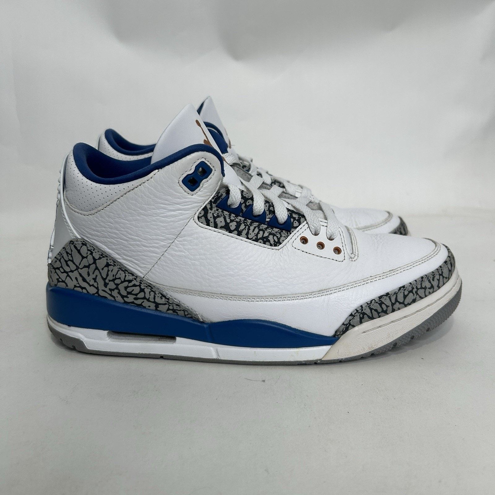 Jordan Brand Nike Air Jordan 3 Retro OG "Washington Wizards" Size US 9 / EU 42 - 4 Thumbnail