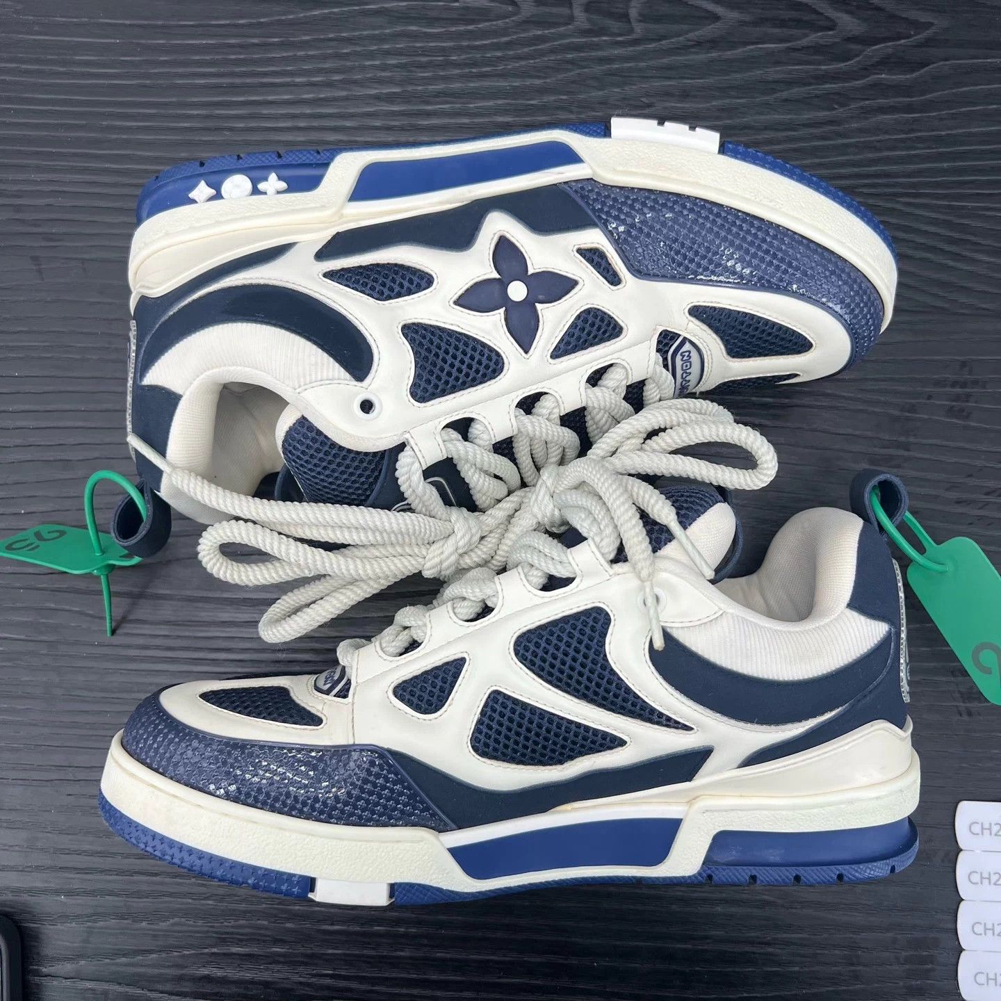Louis Vuitton LV Skate Blue/White US8.5/42.5 New Original Box Size US 8.5 / EU 41-42 - 3 Thumbnail