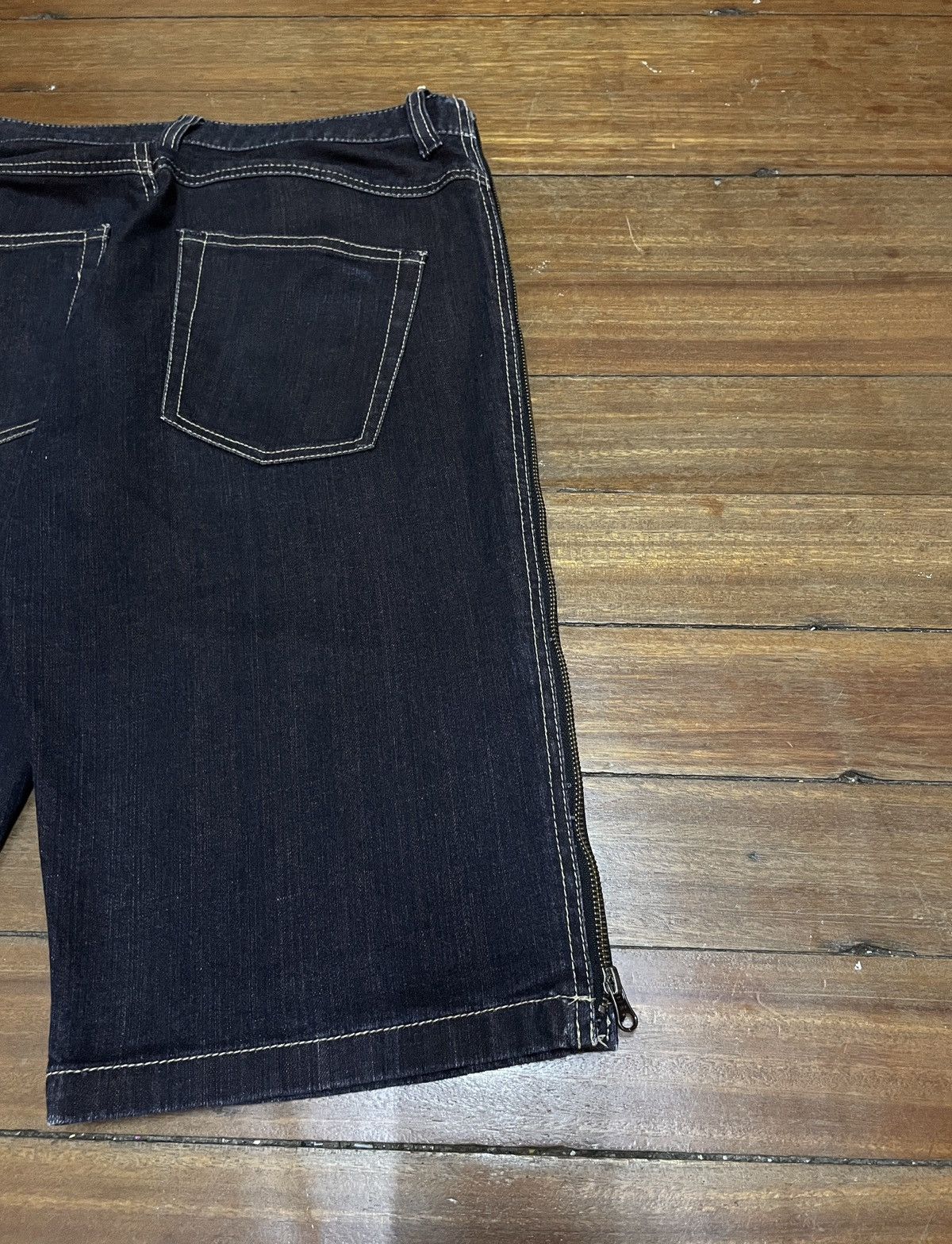 PPFM × Vintage Rare Design Vintage Brand PPFM Waxed Short Jeans 1990s Size US 33 - 8 Thumbnail