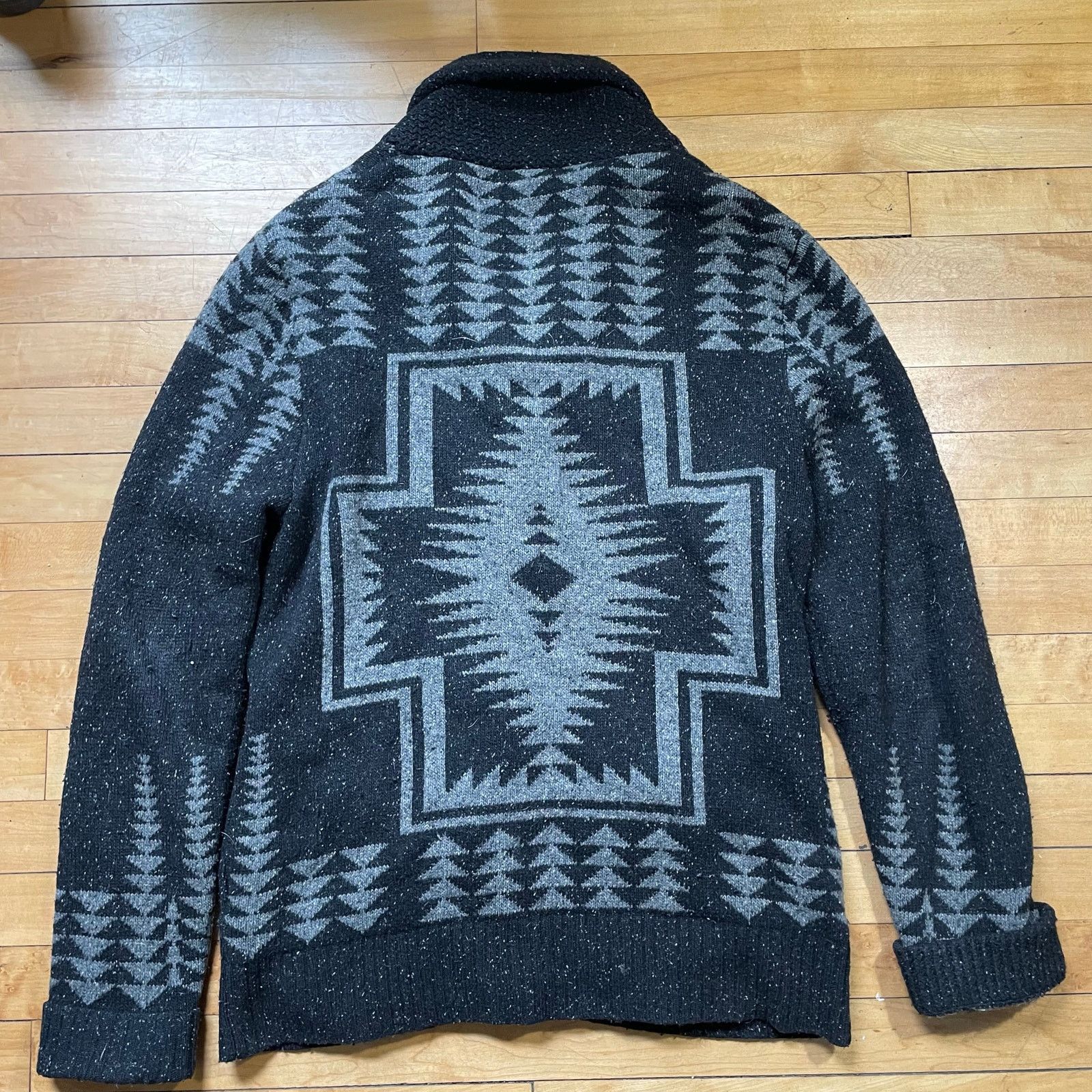 Pendleton Pendleton Thomas Kay Lambswool Cardigan Sweater Tribal L Size US L / EU 52-54 / 3 - 5 Thumbnail