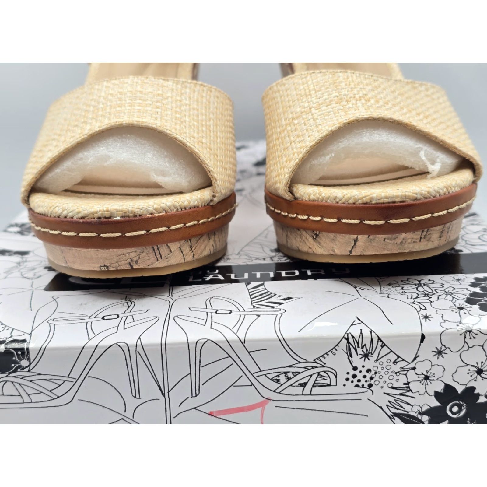 Vintage CL by Laundry Beaming Cloud Patent Wedge Sandal, Natural, 7.5 Women’s Sandal, Beaming Cloud Patent, Cork Upper, Wedge Heel, 7.5 Adult Womens Size US 8 / IT 38 - 3 Thumbnail