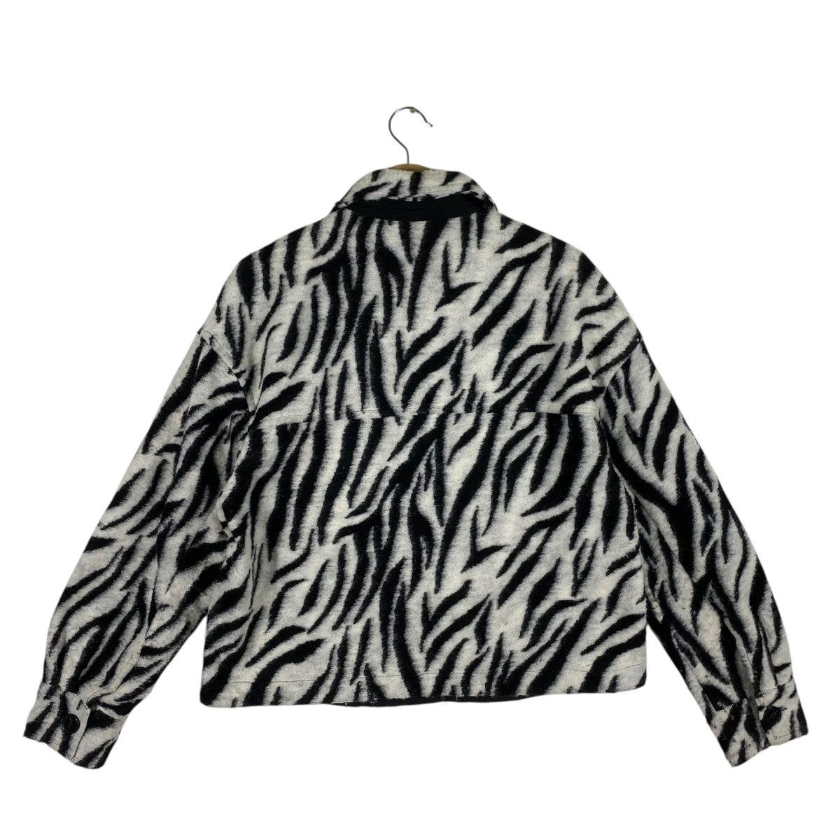 Bershka Bershka Zebra Print Wool Button Jacket M/L Size Size M / US 6-8 / IT 42-44 - 14 Thumbnail