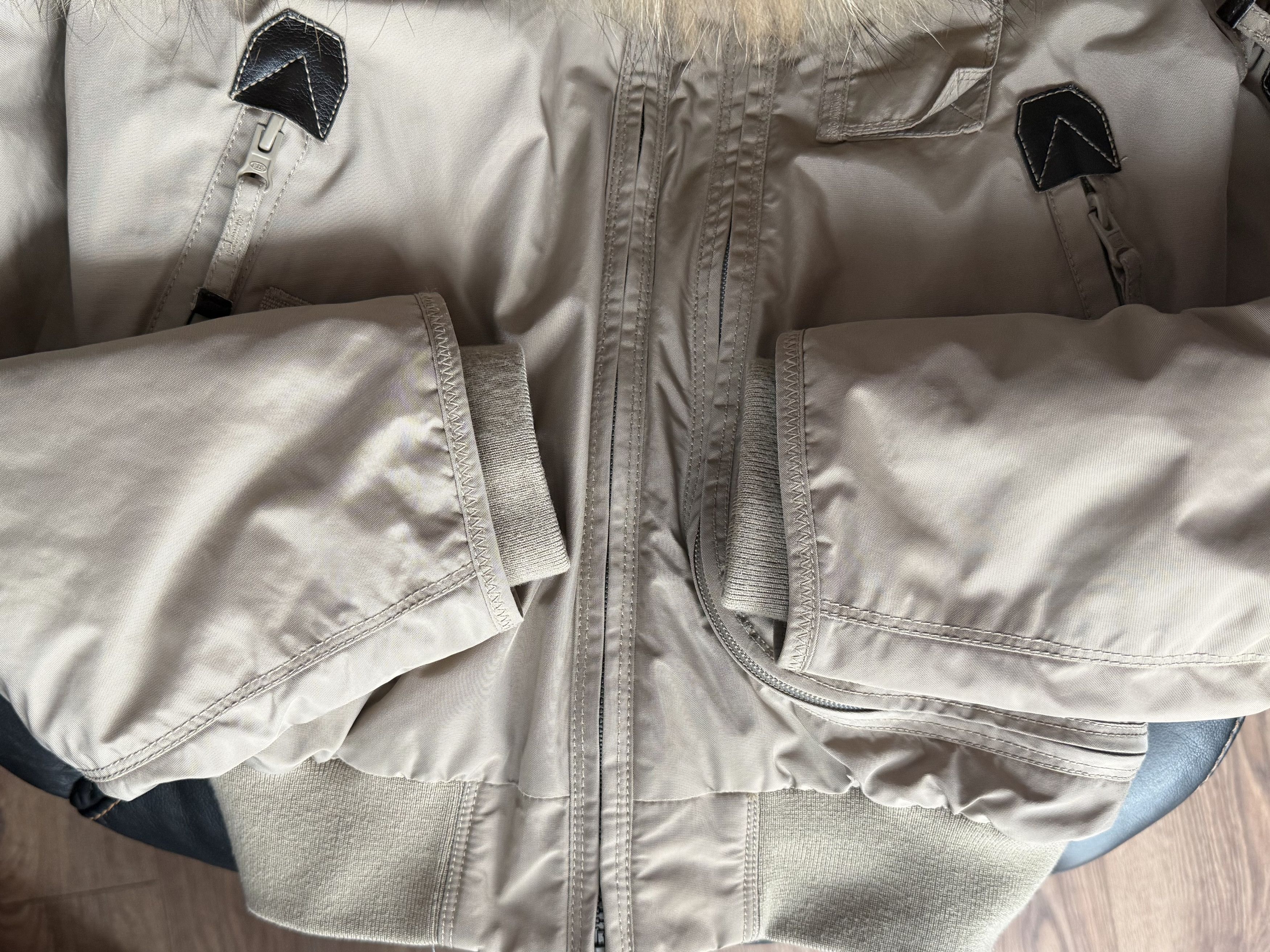 Parajumpers PARAJUMPERS Gobi Fur Down Bomber Jacket Size XS Beige Size XS / US 0-2 / IT 36-38 - 22 Thumbnail