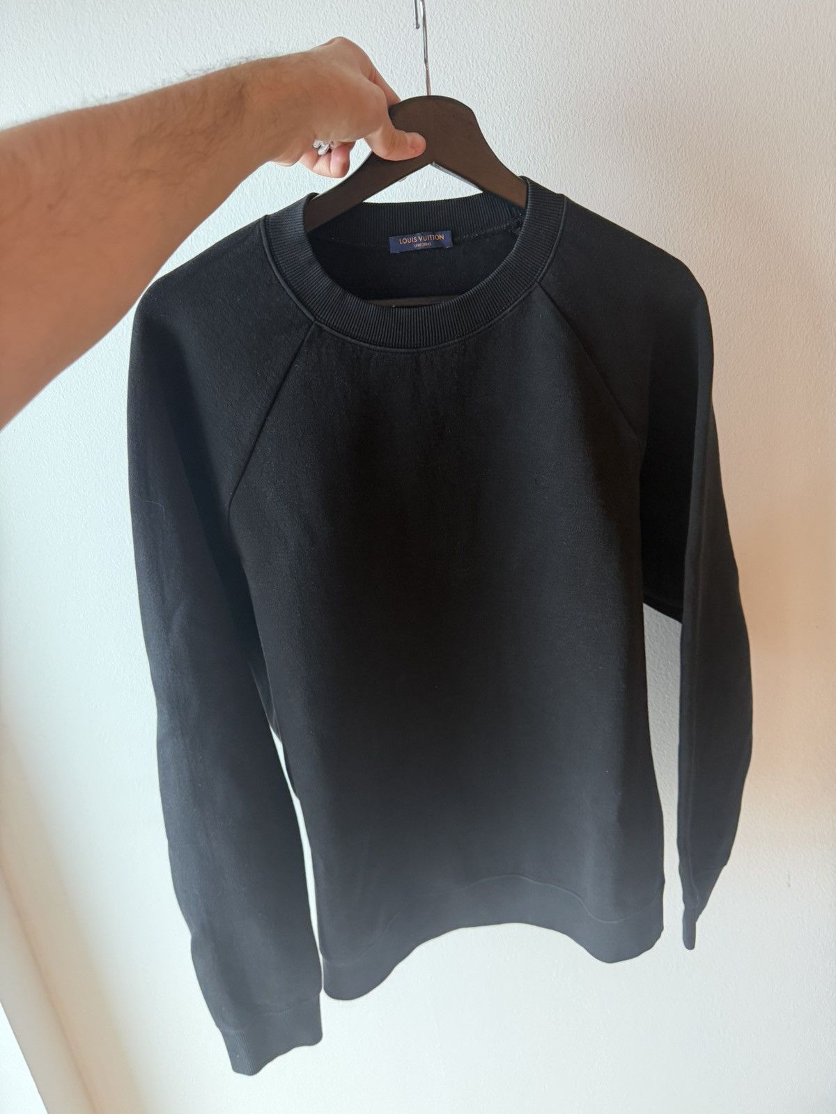 Louis Vuitton Louis Vuitton Basic Crewneck (Employee wear) Size US M / EU 48-50 / 2 - 2 Thumbnail