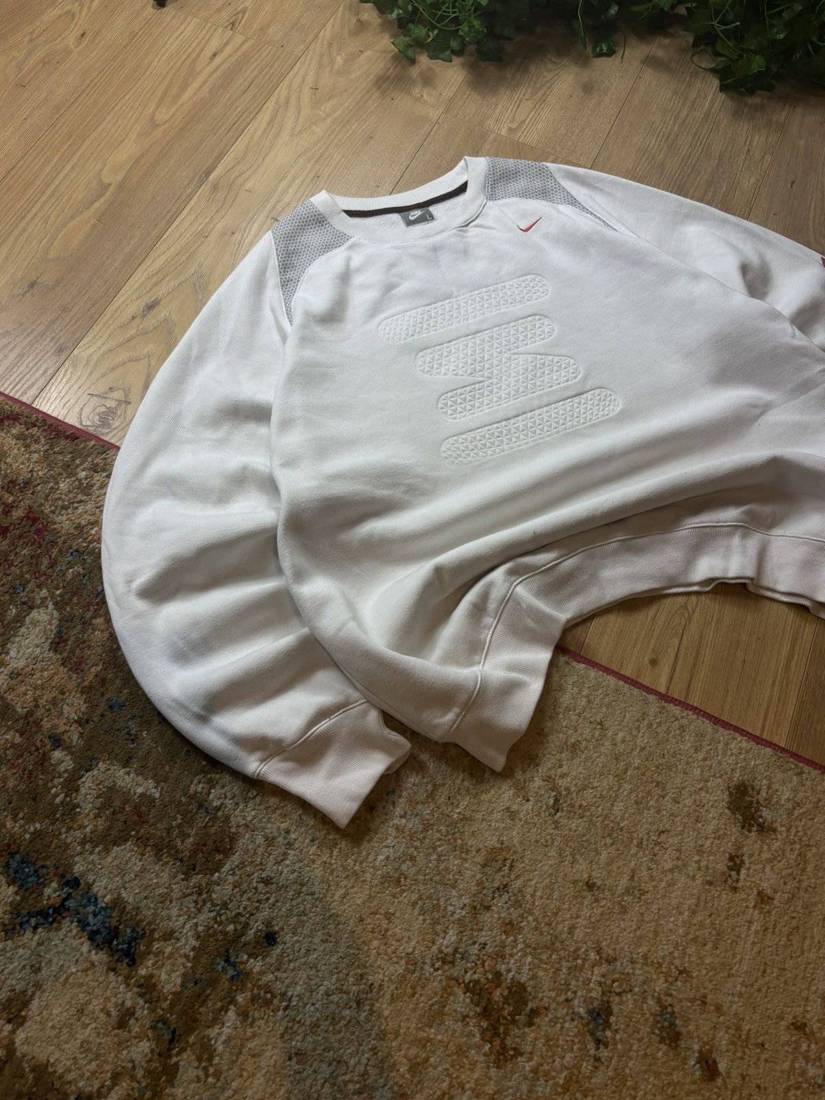 Nike 00s Nike Shox Vintage Big Logo Drill Spellout Sweatshirt Y2K Size US L / EU 52-54 / 3 - 2 Thumbnail