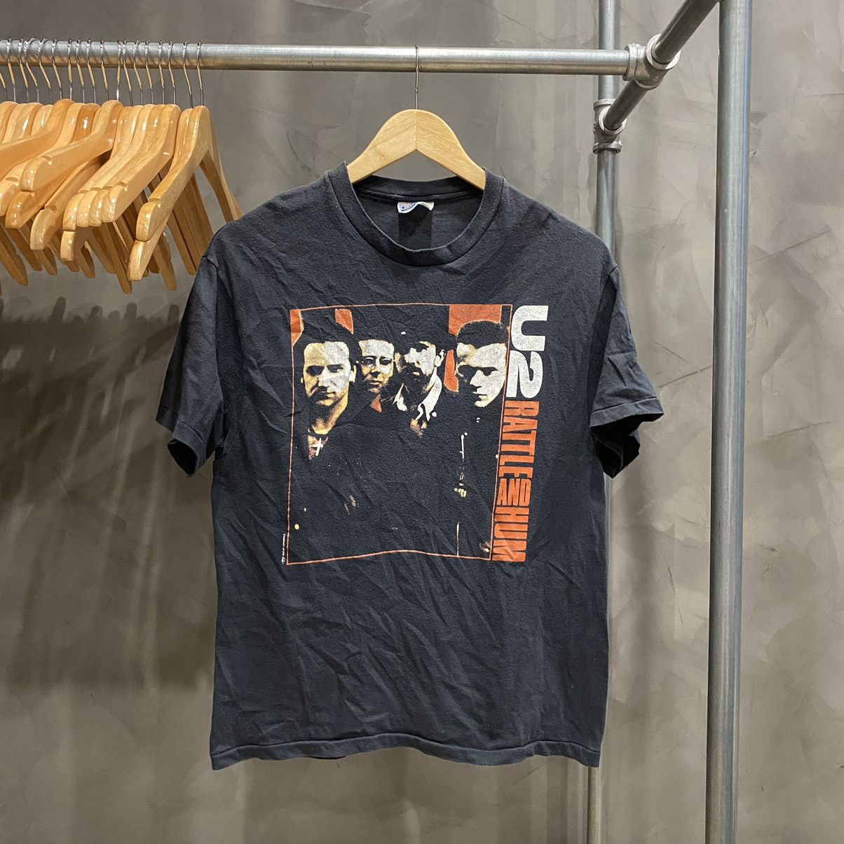 image of Band Tees x Rock T Shirt Vtg.80S U2 - Rattle And Hum (1988) in Black, Men's (Size Medium)