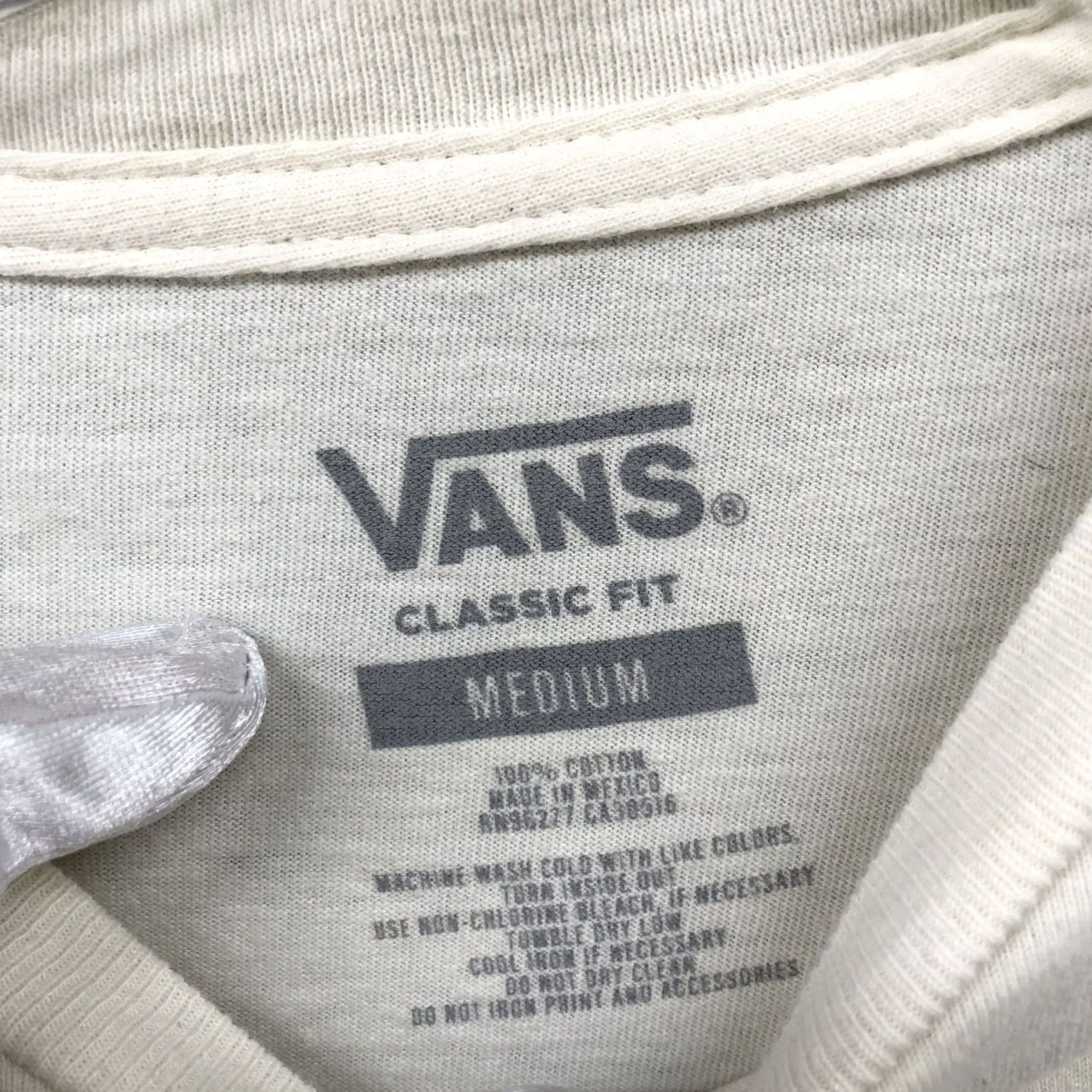 Vans Vans Old Skool Shirt Mens M Ivory Long Sleeve Classic Fit Crewneck Retro T Size US M / EU 48-50 / 2 - 6 Thumbnail