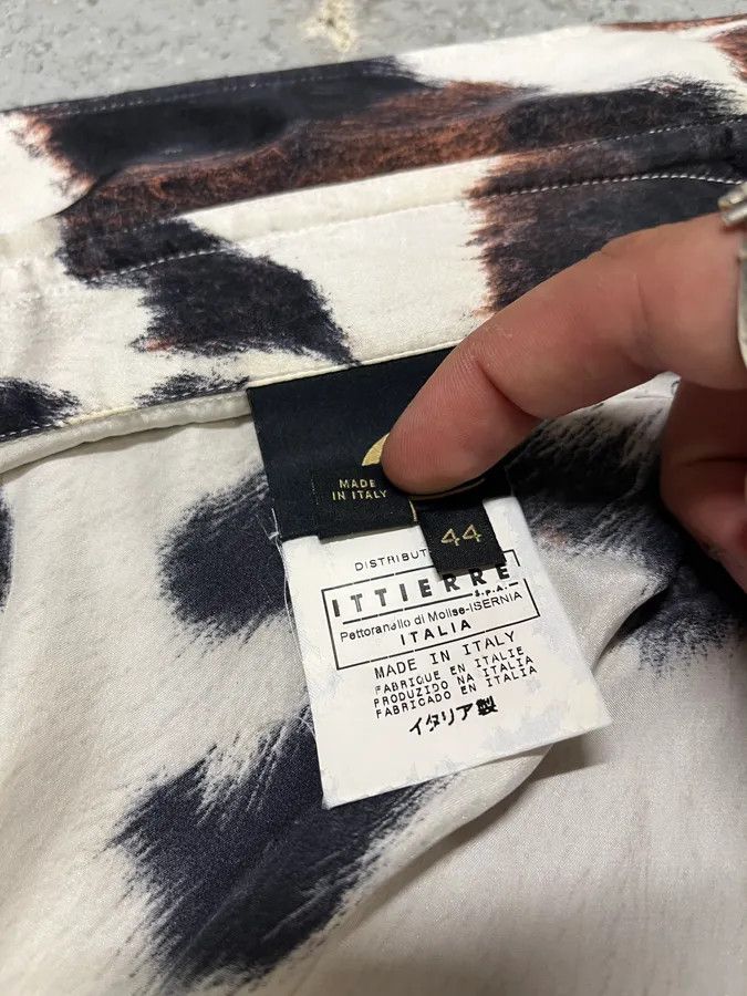 Roberto Cavalli AW2004 Cavalli Cowprint Effect Shirt Size US M / EU 48-50 / 2 - 9 Thumbnail