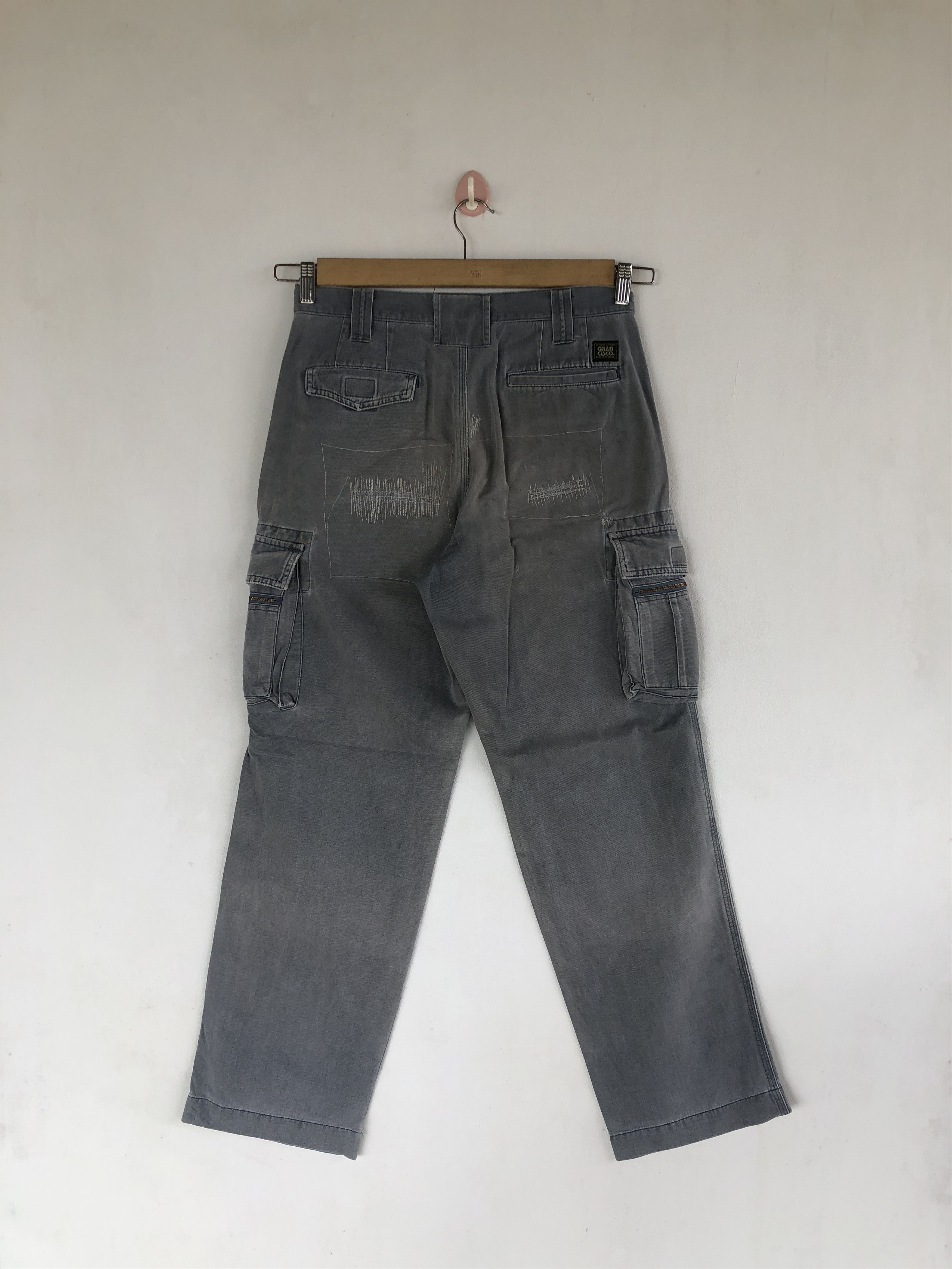 Japanese Brand Vintage Japanese Cargo Pants Multi Pocket Utility Trousers Size US 30 / EU 46 - 2 Thumbnail