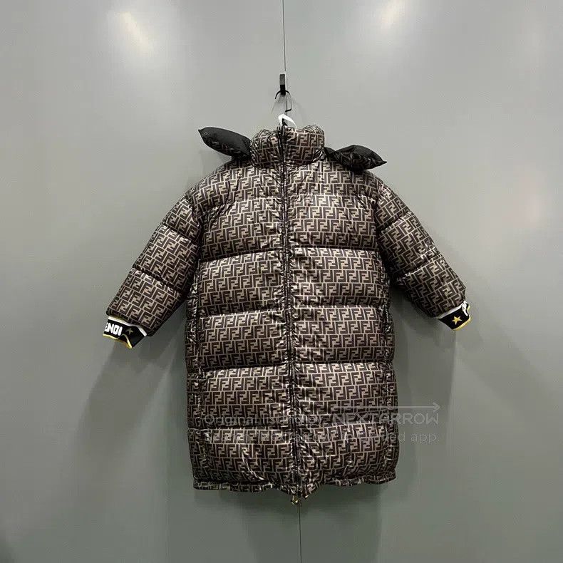 Fendi Fendi Full-printed old logo reversible down jacket with do Size S / US 4 / IT 40 - 1 Thumbnail