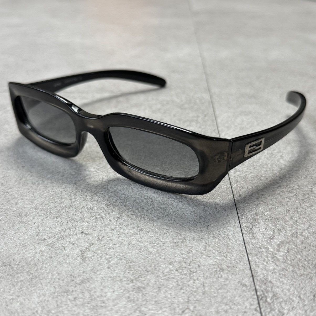 Fendi Fendi 7634 Square Sunglasses Size ONE SIZE - 1 Thumbnail