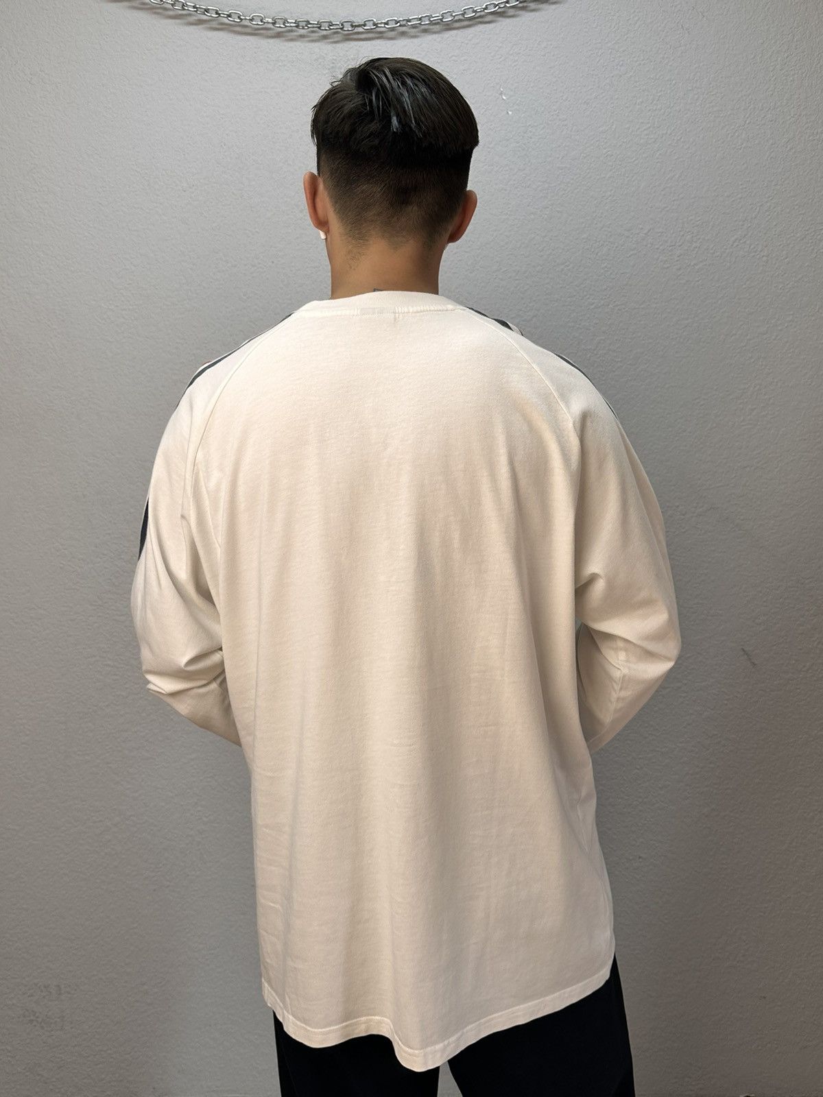 Nike Nike white longsleeve red stripe Y2K sportswear style Size US XL / EU 56 / 4 - 14 Thumbnail