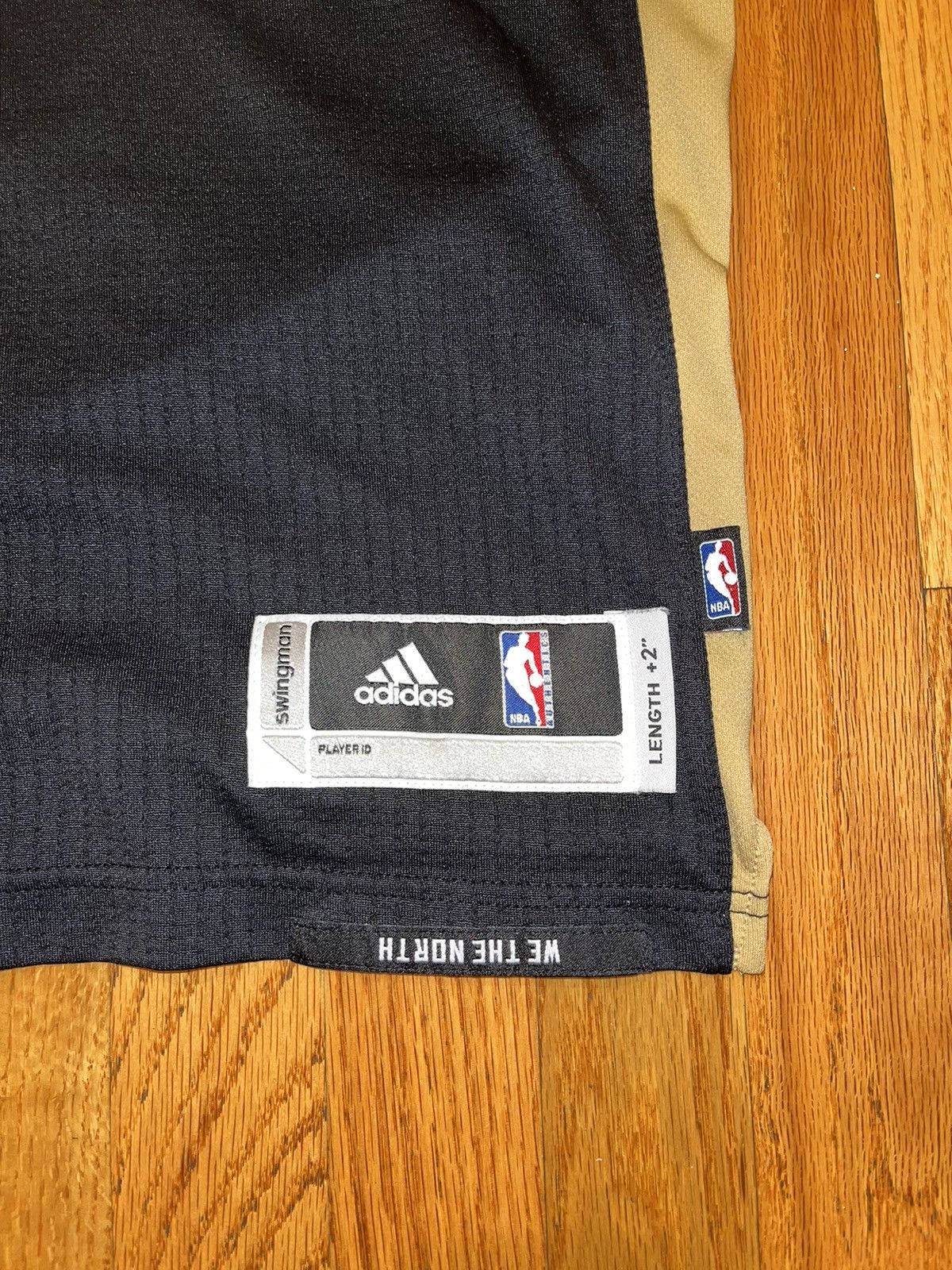 Adidas DeMar DeRozan OVO Toronto Raptors Adidas swingman jersey Size US M / EU 48-50 / 2 - 3 Thumbnail