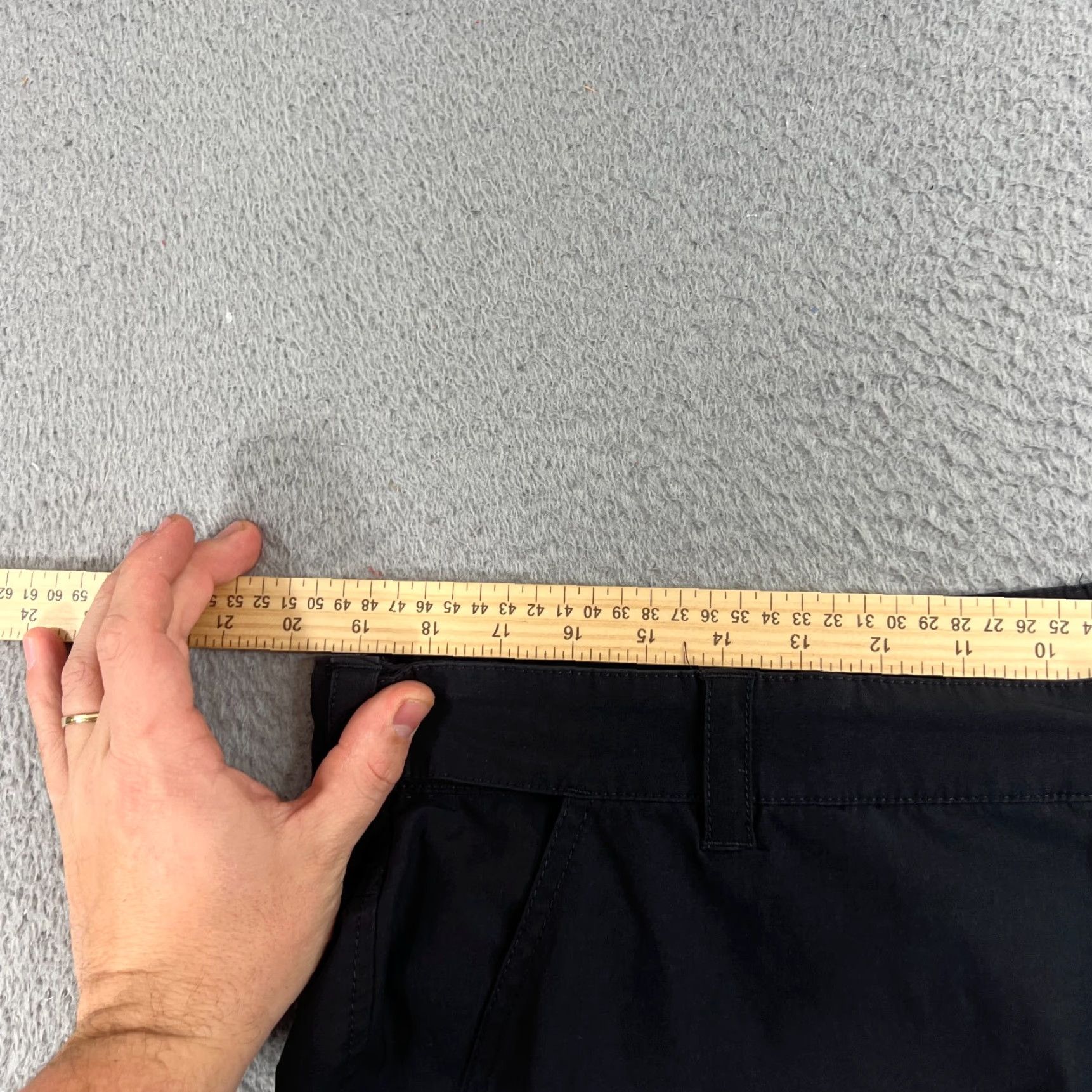 Vintage Huk Mens Cargo Shorts XL Black Canvas Pockets Outdoor Performance Utility Zip Pocket Navy Nautical Summer Spring Mens Size US 36 / EU 52 - 6 Thumbnail