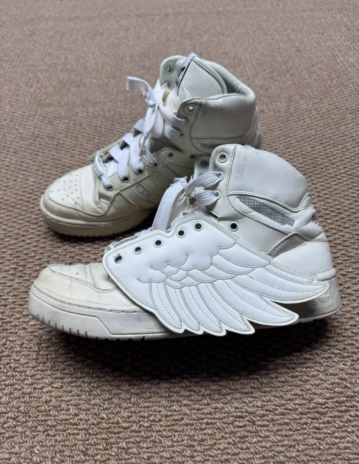 Adidas × Jeremy Scott Rare Adidas x Jeremy Scott Pixel Wings