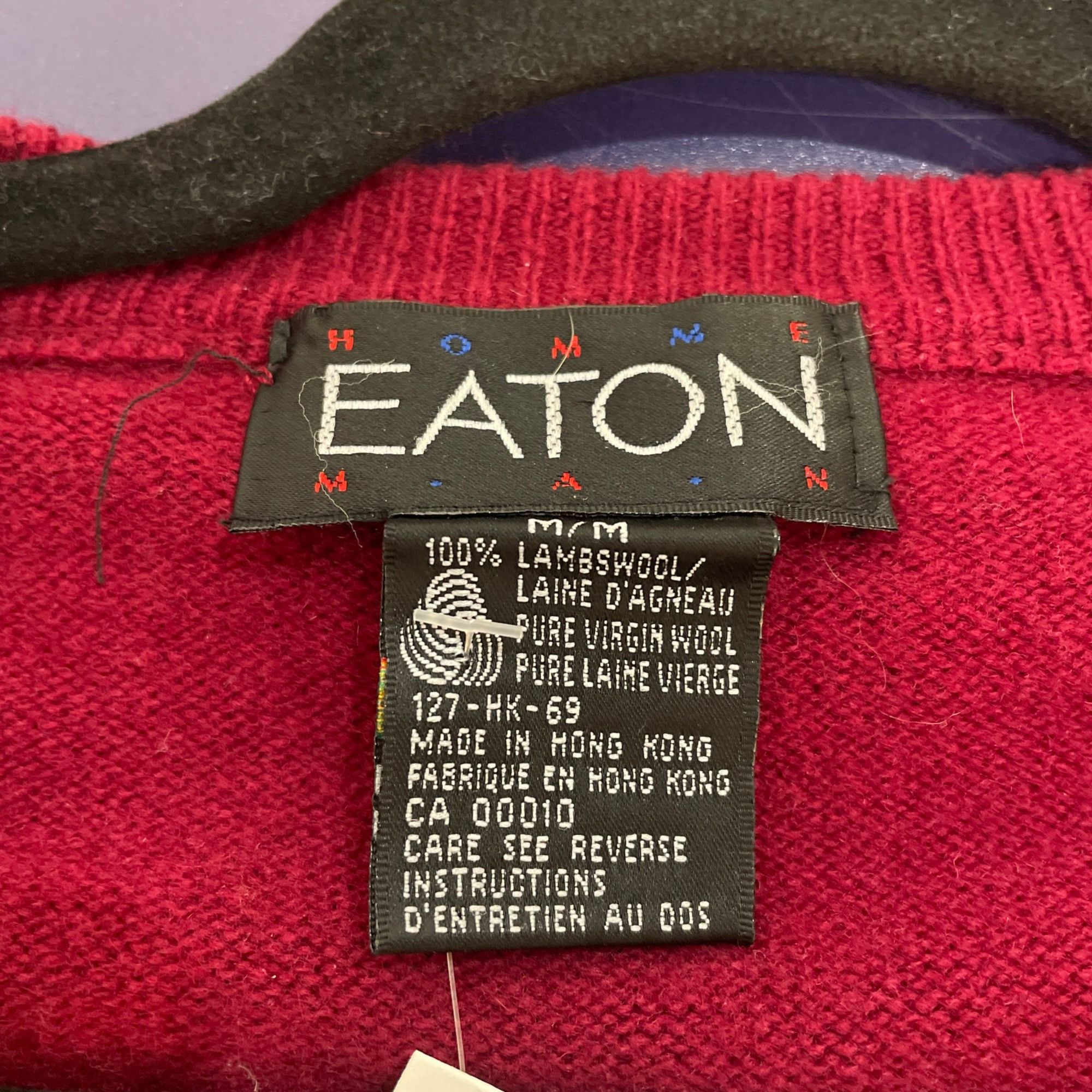 Eaton M - Vintage Wool Red V Neck Sweater Size US M / EU 48-50 / 2 - 4 Thumbnail