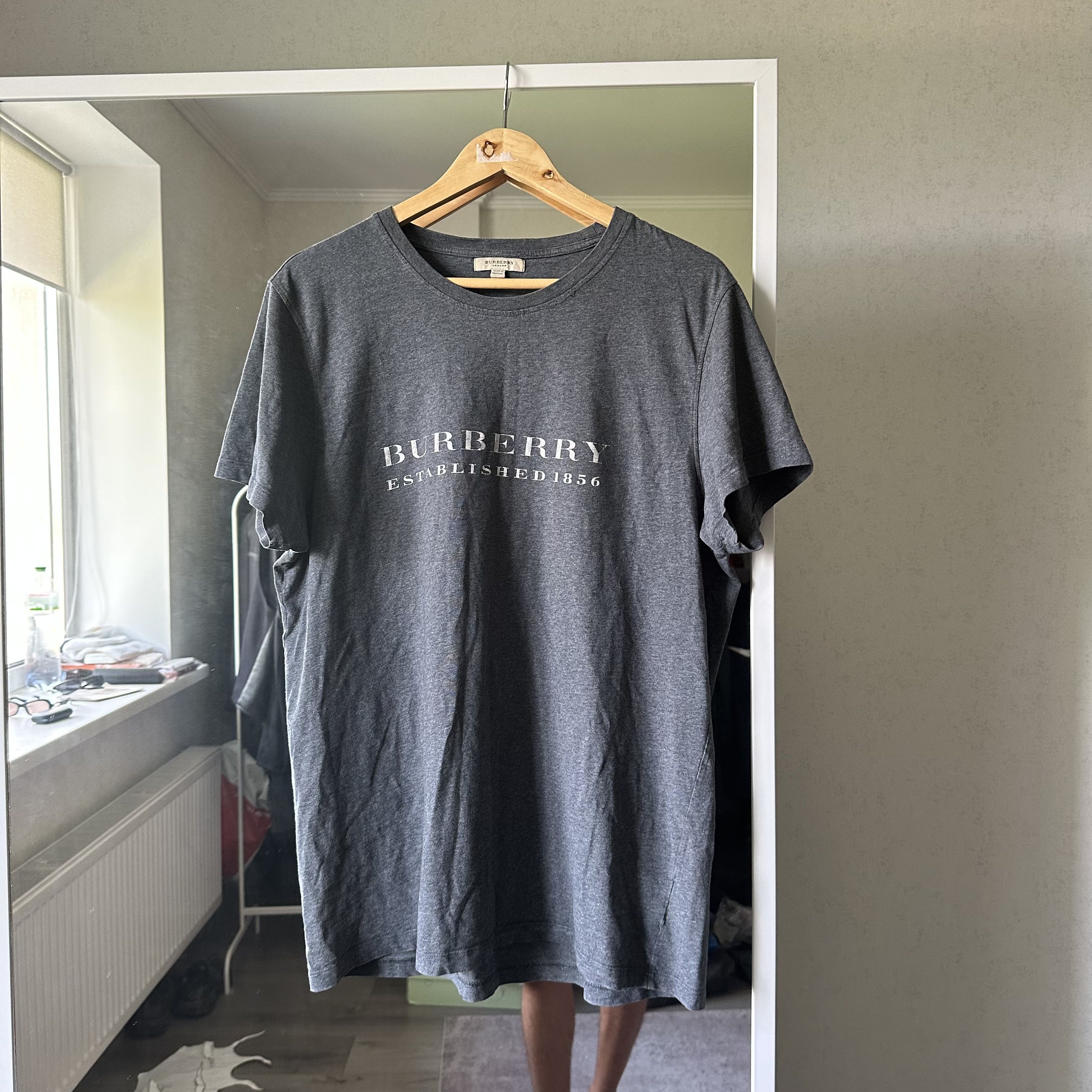 Burberry t shirt grailed best sale