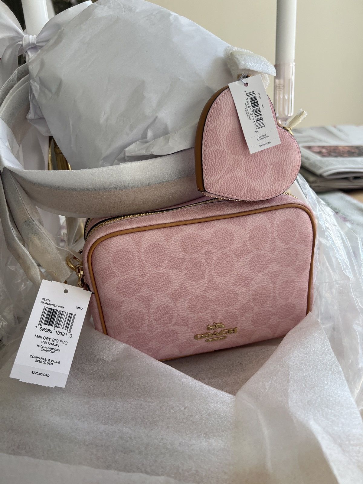 Coach Coach powder pink Carey with powder heart charm 5 star sell Size ONE SIZE - 1 Thumbnail