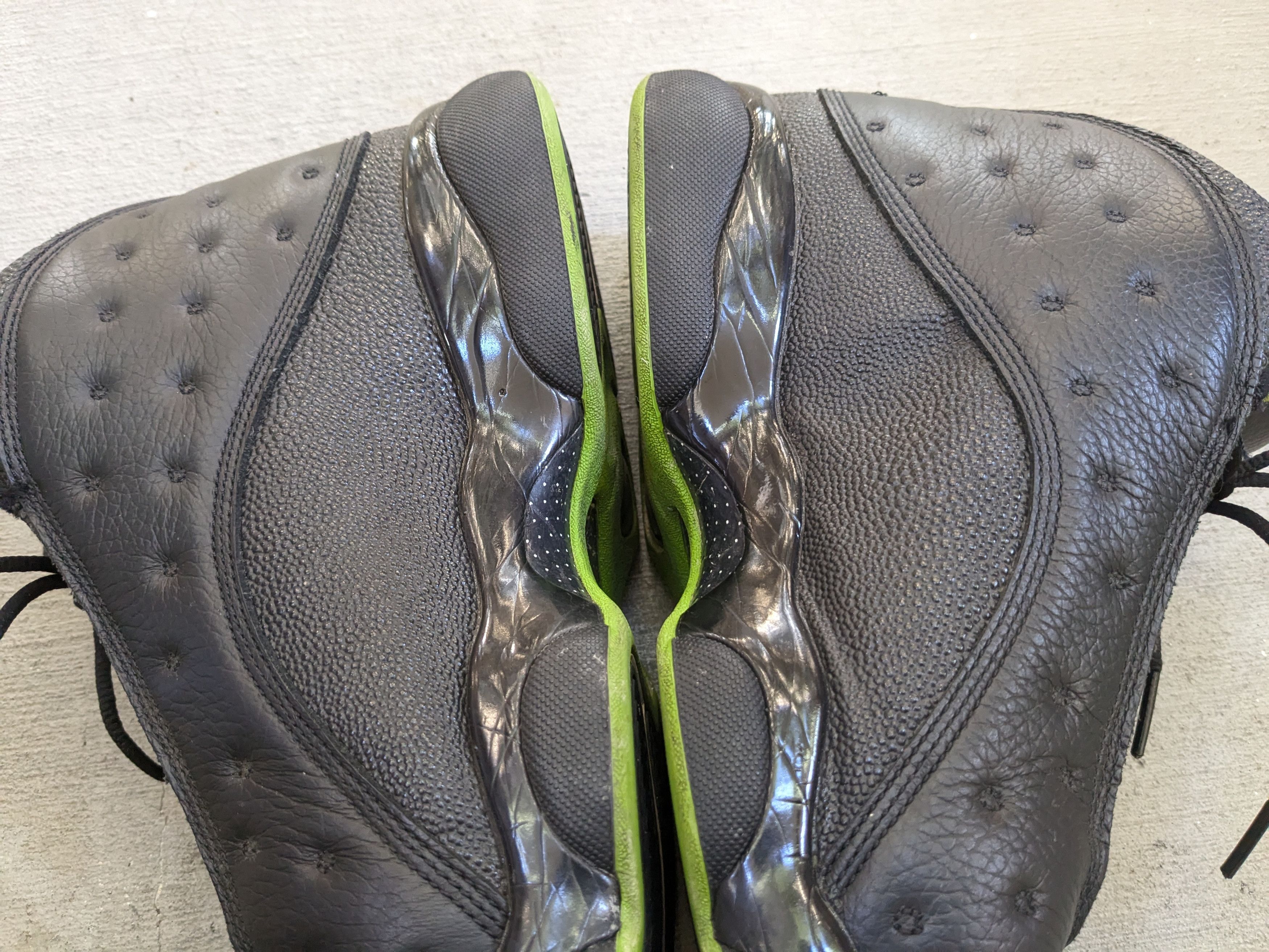 Jordan Brand Nike Air Jordan 13 Retro Altitude 10 Black 414571-042 Size US 10 / EU 43 - 12 Thumbnail