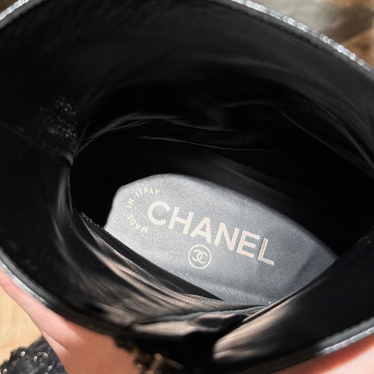 Chanel Chanel 2018 Grey Leather Chain CC Logo Flat Ankle Boots Size US 11.5 / IT 41.5 - 13 Thumbnail