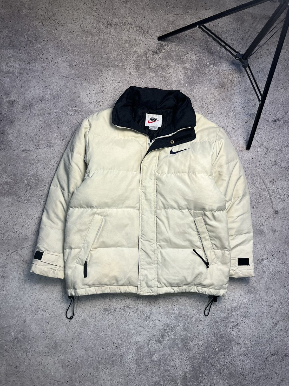 Nike Nike Vintage Puffer Jacket Ivory Travis 90s Swoosh Size US M / EU 48-50 / 2 - 2 Thumbnail