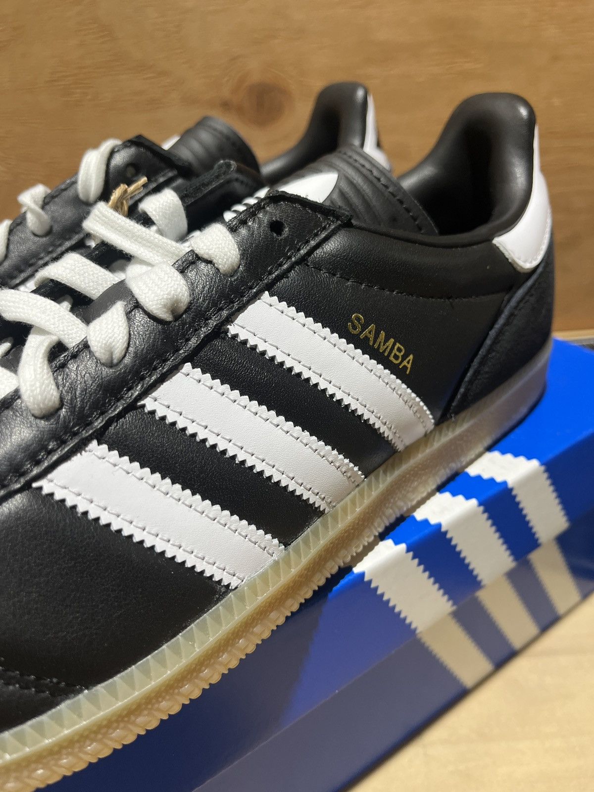 Adidas Adidas Samba JQ9056 Men Size 9 Size US 9 / EU 42 - 3 Thumbnail