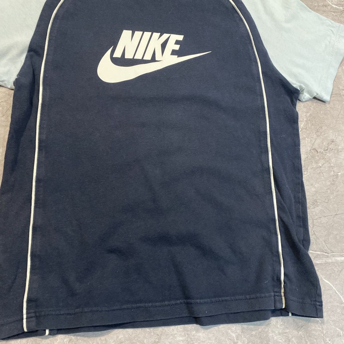 Nike × Vintage VINTAGE NIKE TEE BIG LOGO 00s Size US S / EU 44-46 / 1 - 4 Thumbnail