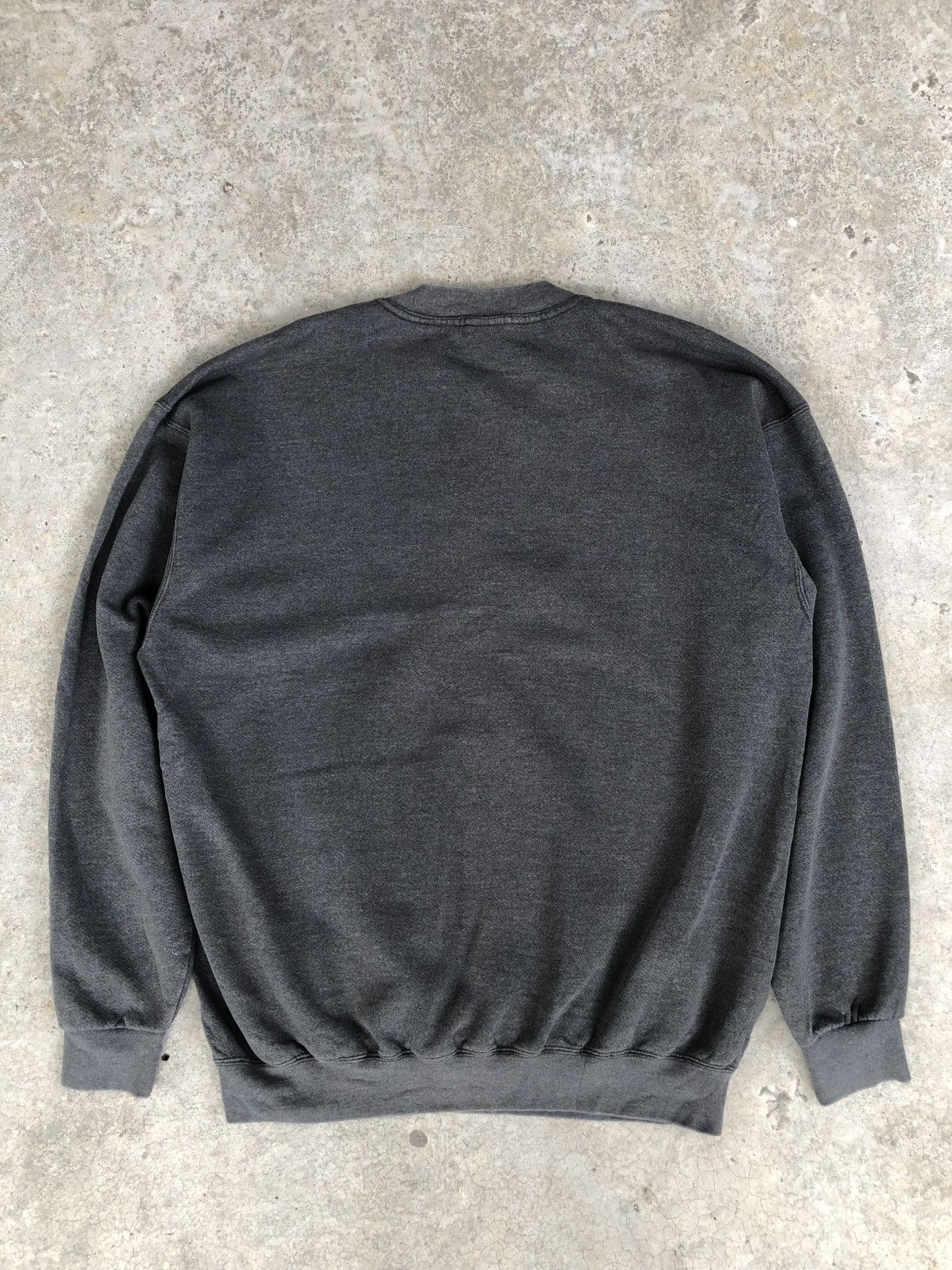 Nike Vintage Nike Embroidered Logo Sweatshirt Size US L / EU 52-54 / 3 - 3 Thumbnail
