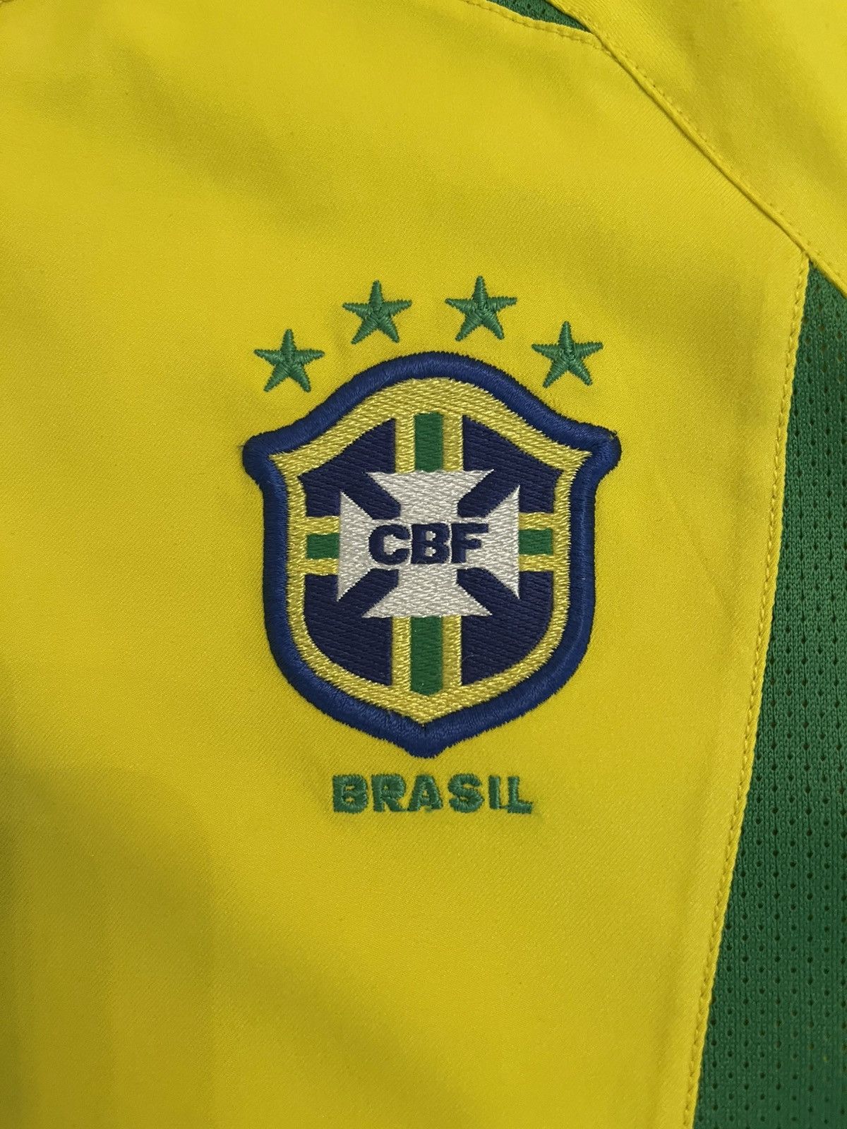 Nike PHENOMENO Brazil 2002 Home Jersey #9 R9 Size US M / EU 48-50 / 2 - 14 Thumbnail