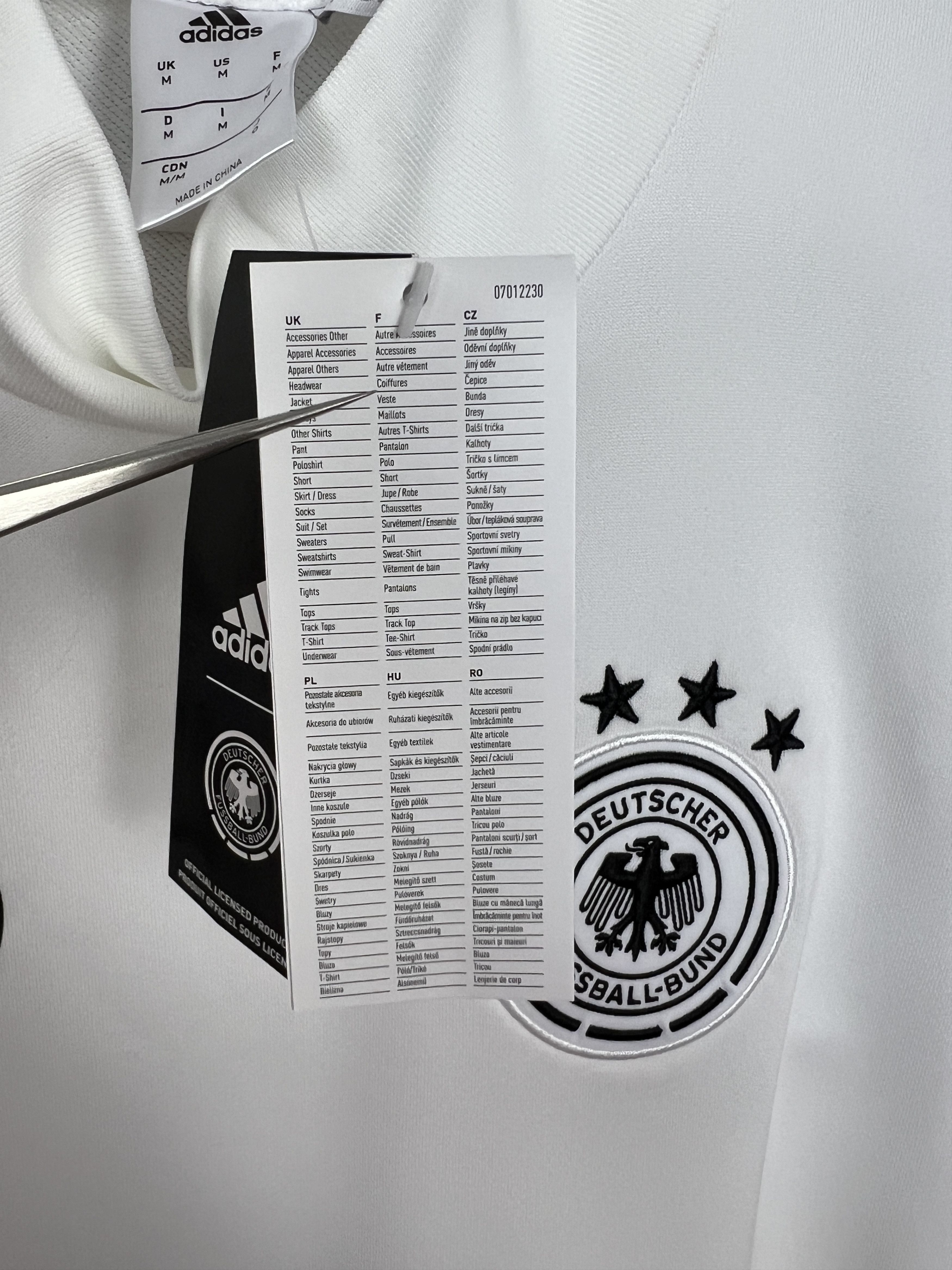 Mercedes-Benz Adidas Germany Mercedes Benz Football Train Sweatshirt Size US M / EU 48-50 / 2 - 11 Thumbnail