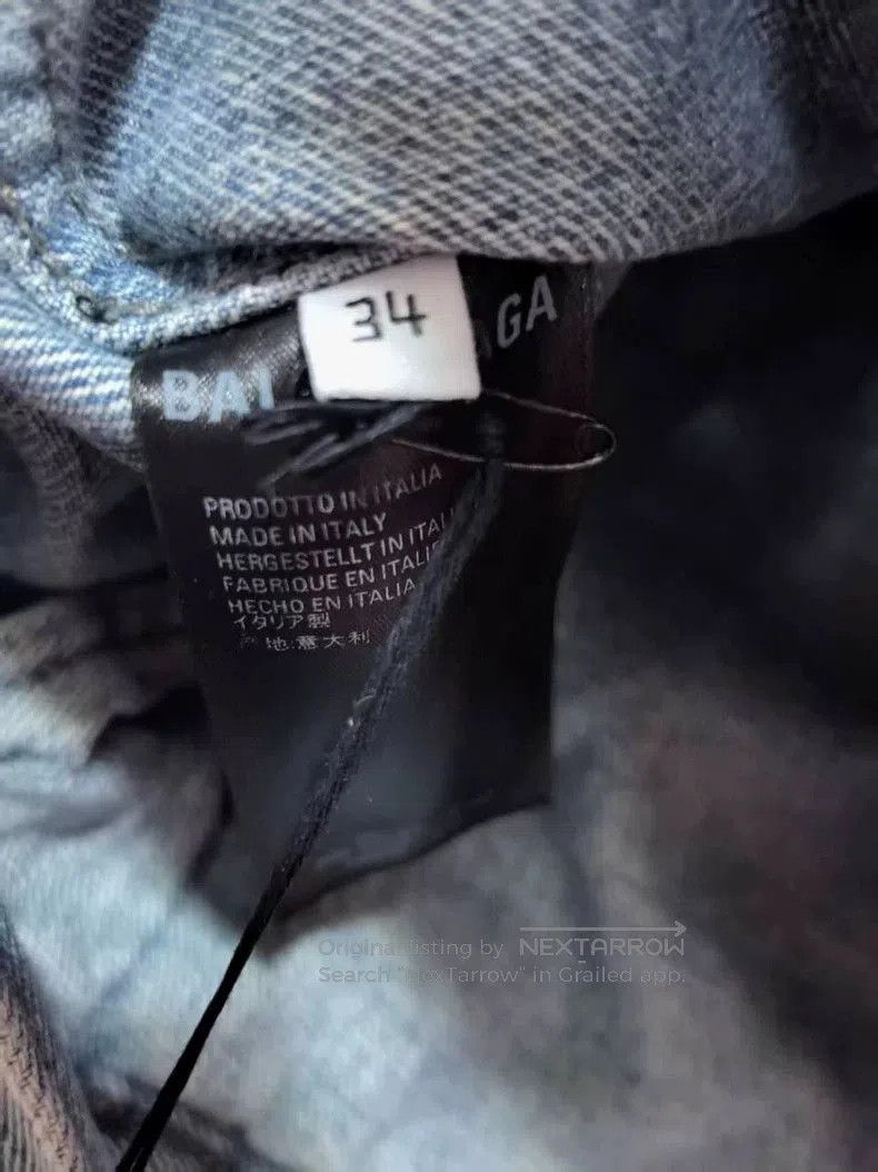 Balenciaga Balenciaga Light Wash Denim Jacket. Size US S / EU 44-46 / 1 - 4 Thumbnail