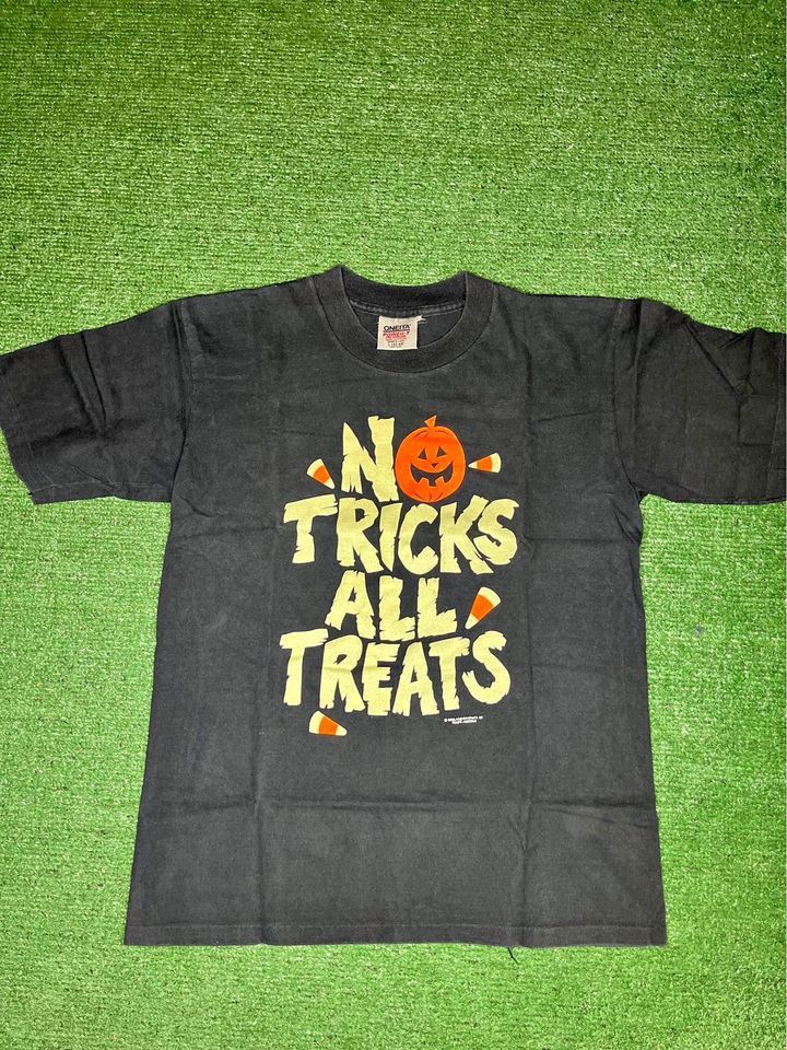 Other Vintage Halloween T-shirt Size L Size US L / EU 52-54 / 3 - 1 Thumbnail