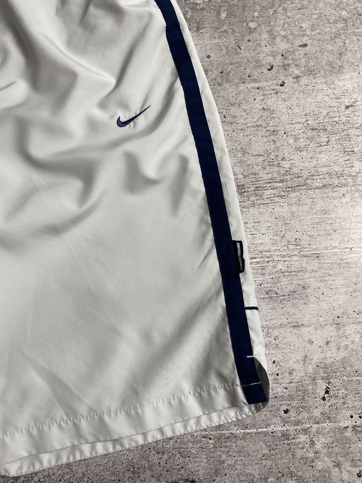 Nike Nike Vintage Shorts Size US 34 / EU 50 - 5 Thumbnail