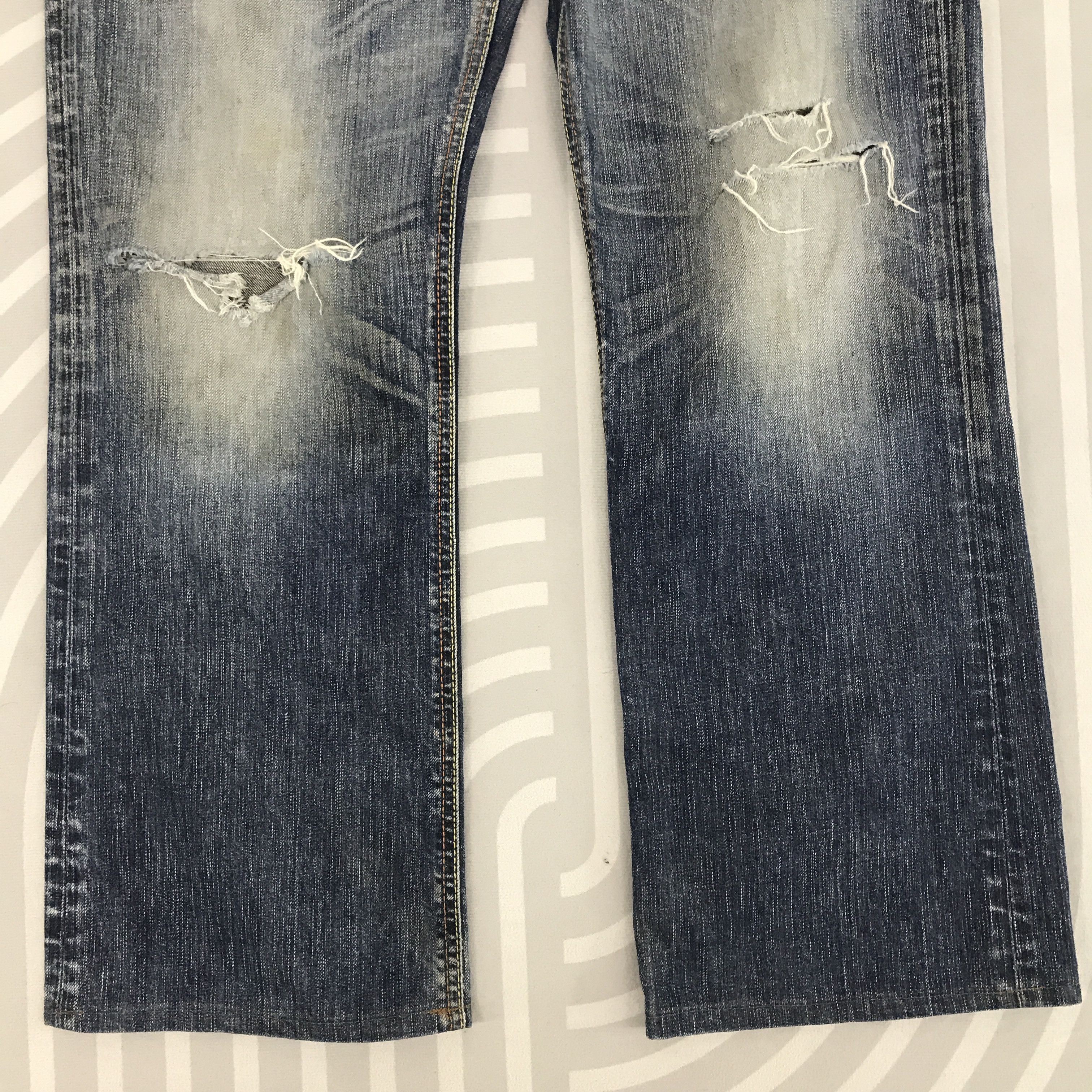 Edwin × Vintage Vintage Edwin Blue trip 503 Distressed denim Size US 32 / EU 48 - 3 Thumbnail
