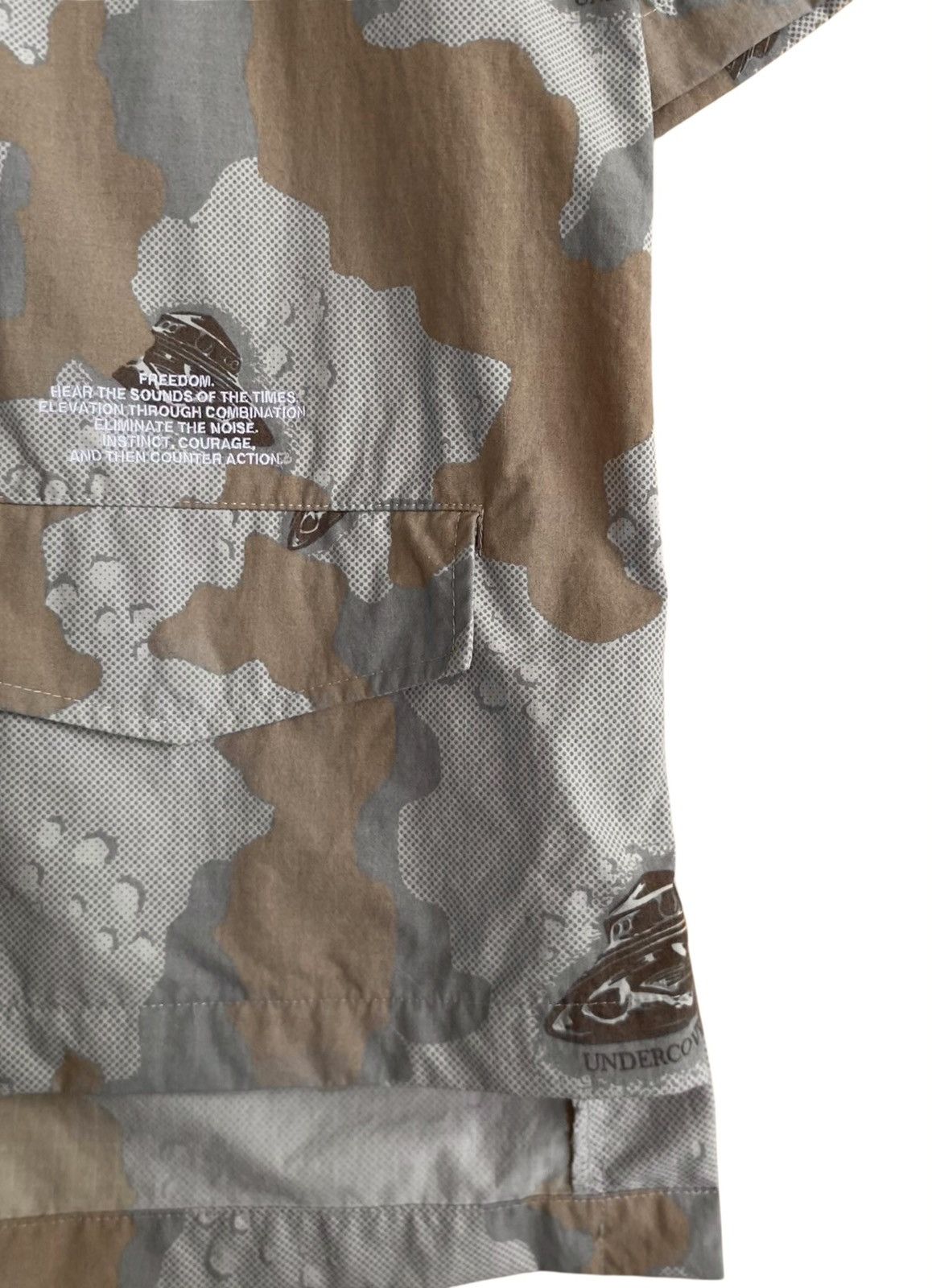 GU × Undercover Rare Japanese Brand GU X Undercover Desert Camo Baggy Shirt Size US XL / EU 56 / 4 - 6 Thumbnail