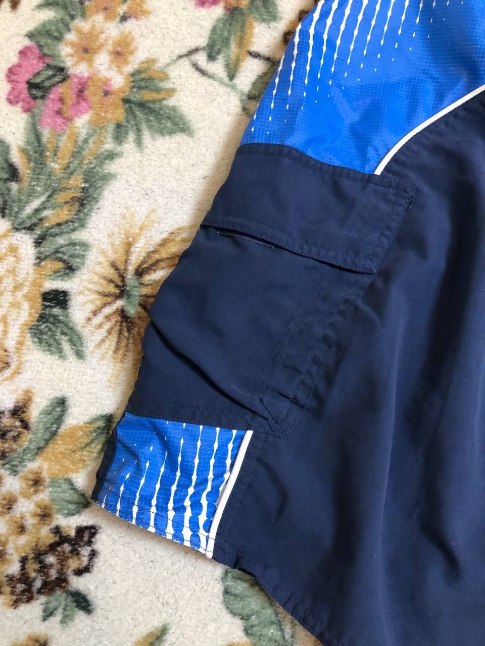 Nike Vintage Mens Vintage Nike nylon shorts 90s streetwear Size US 32 / EU 48 - 12 Thumbnail